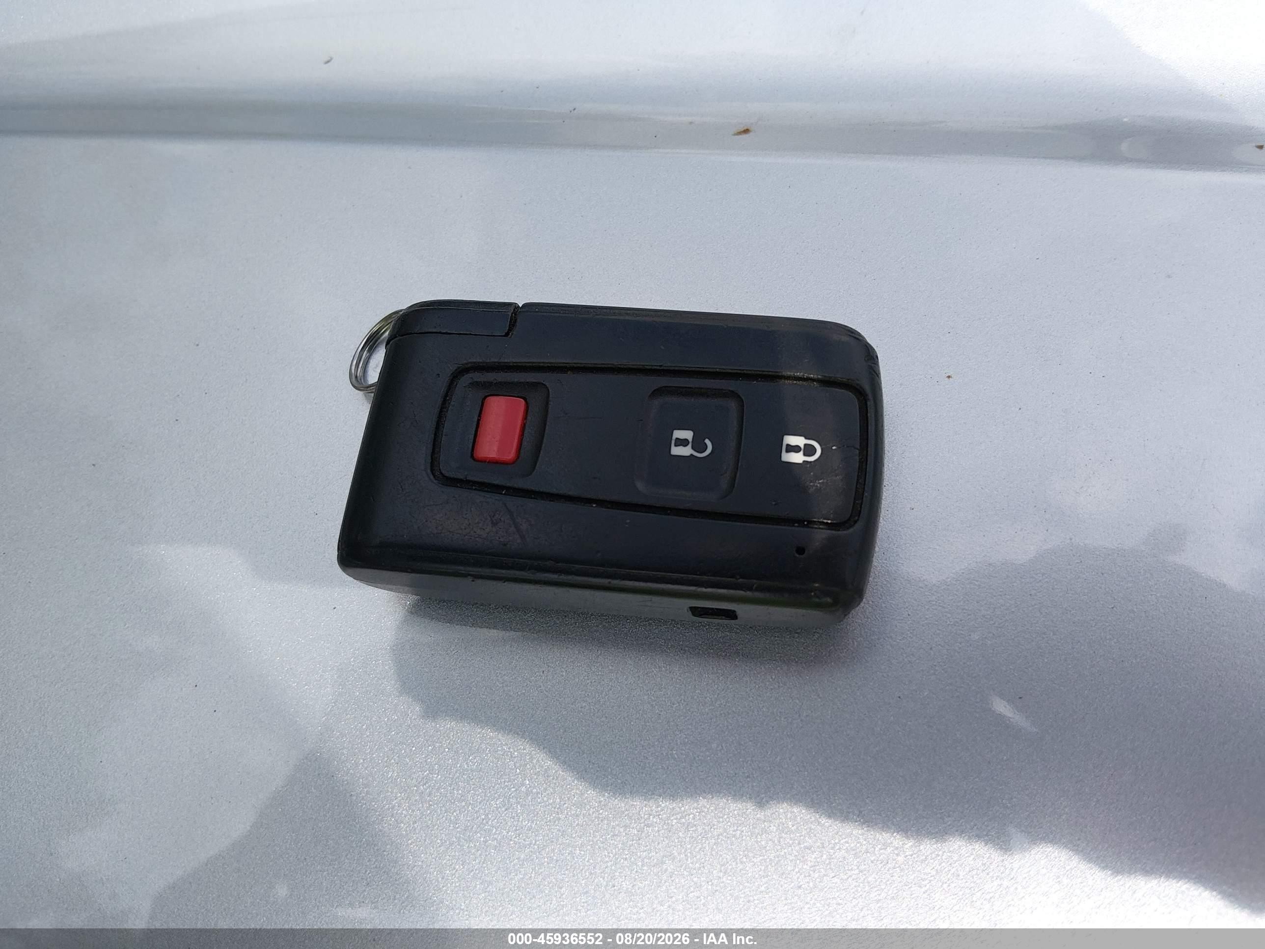 2006 Toyota Prius   Красный vin: JTDKB20U767530578