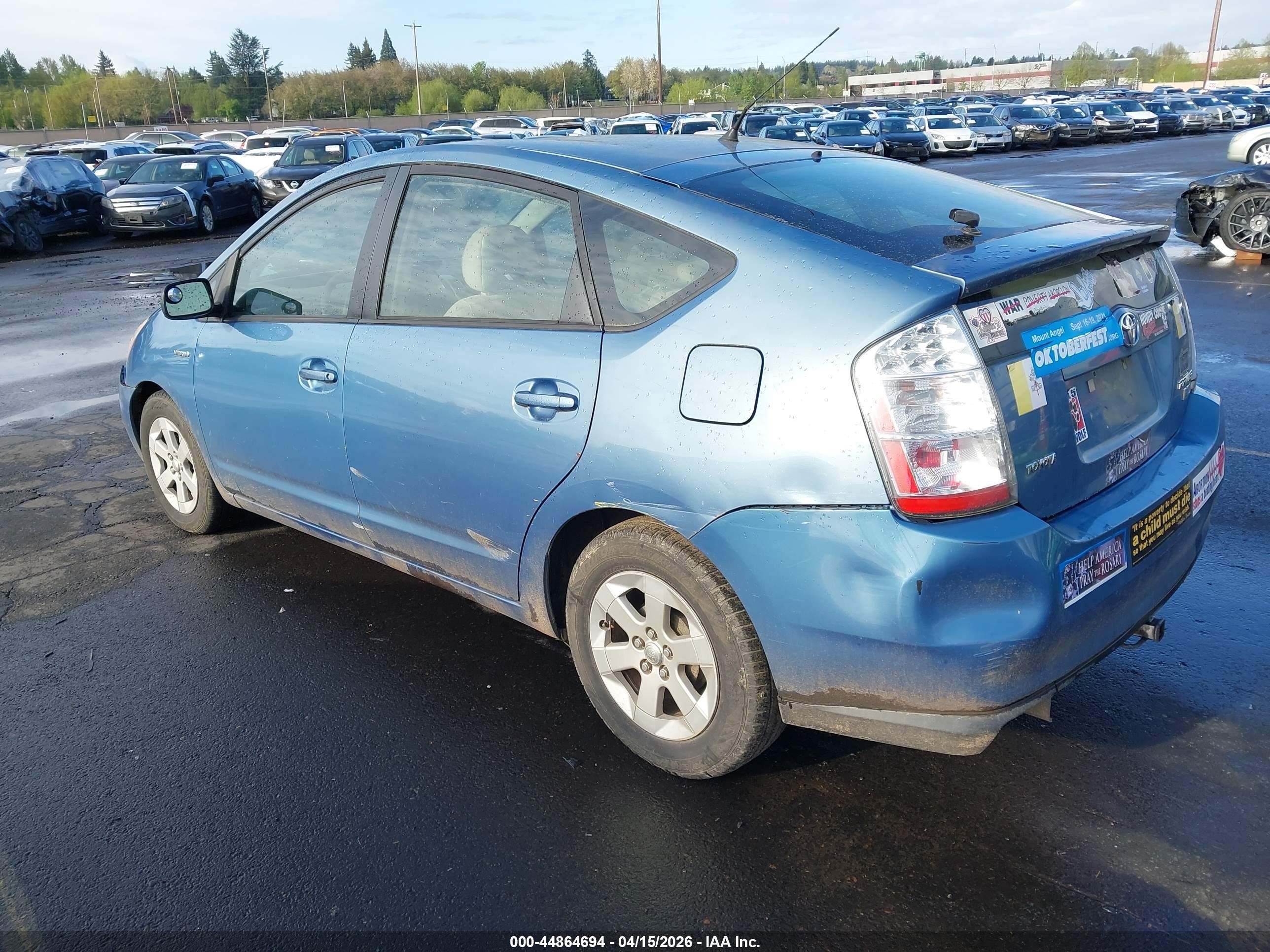 2006 Toyota Prius   Light Blue vin: JTDKB20U767533514