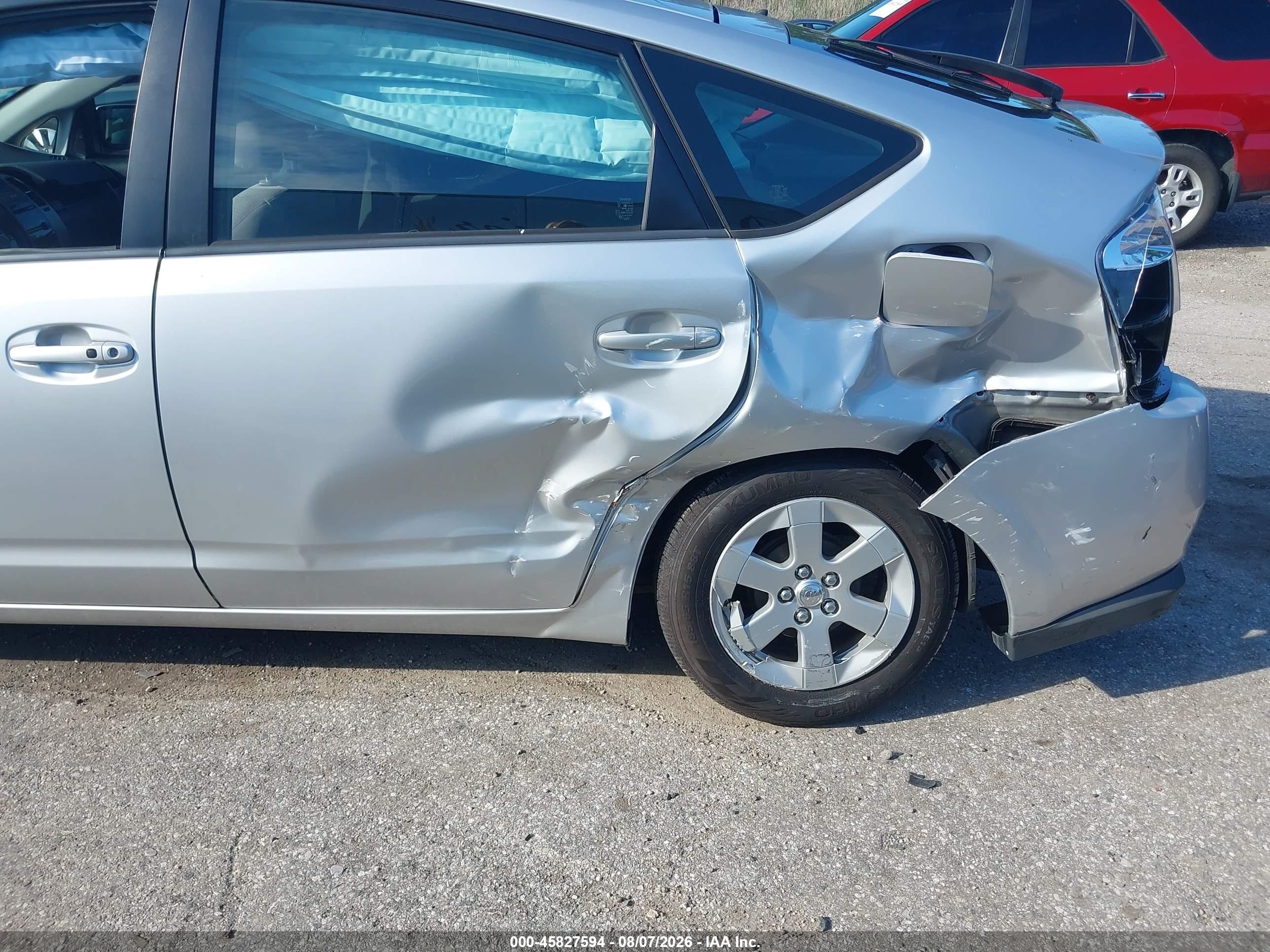 2006 Toyota Prius   Silver vin: JTDKB20U767544173