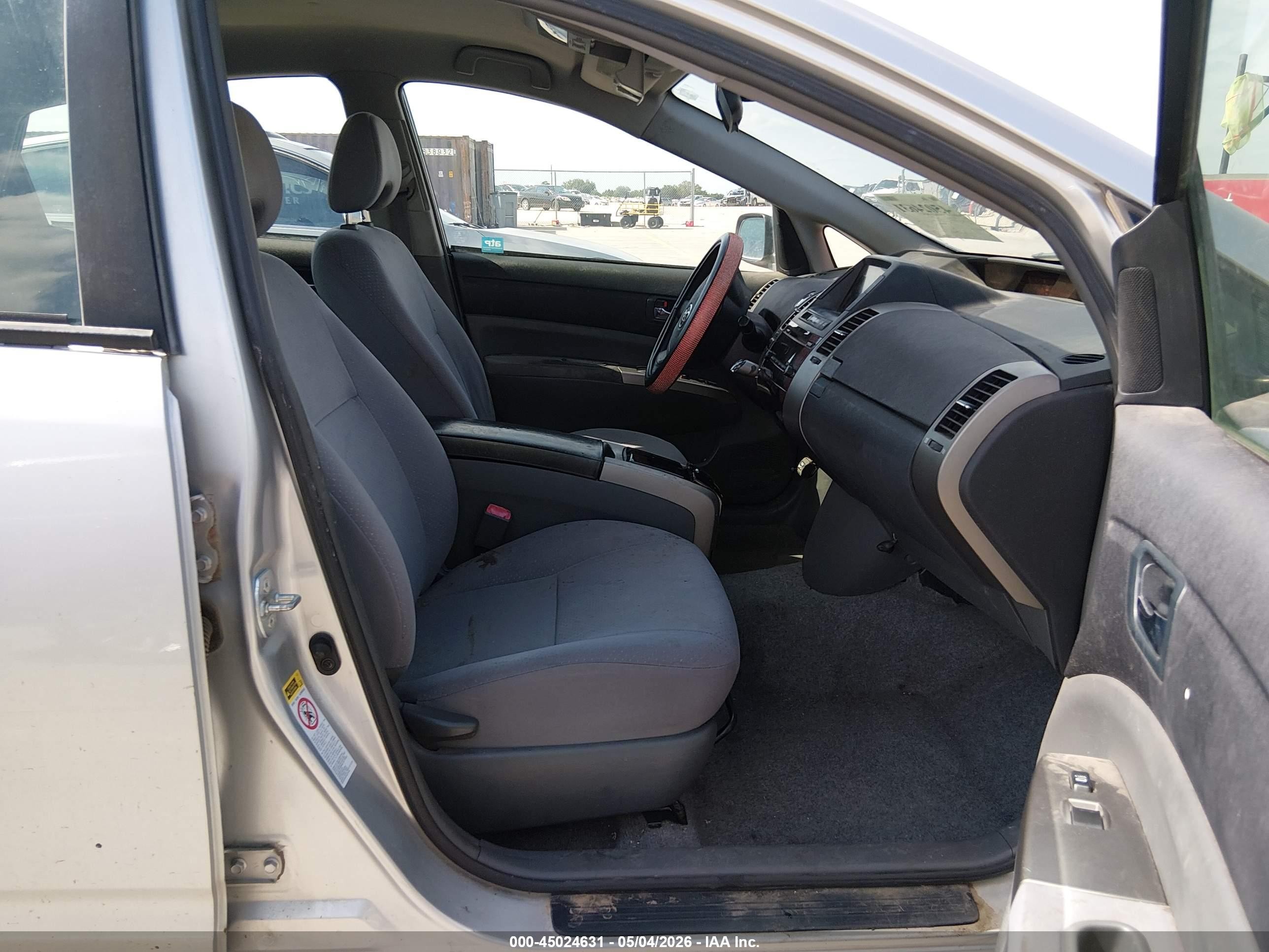 2007 Toyota Prius   Silver vin: JTDKB20U773236736