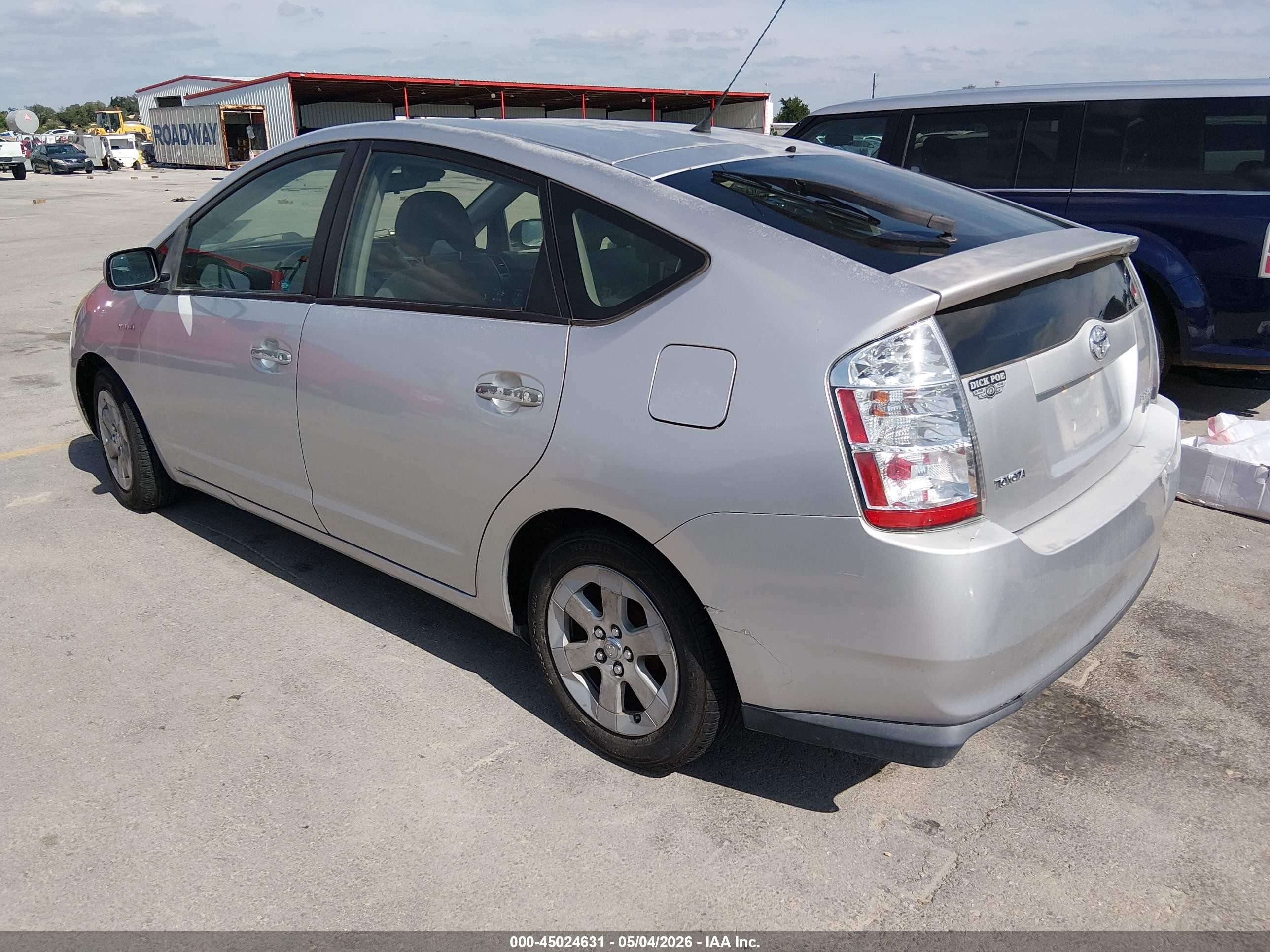 2007 Toyota Prius   Silver vin: JTDKB20U773236736