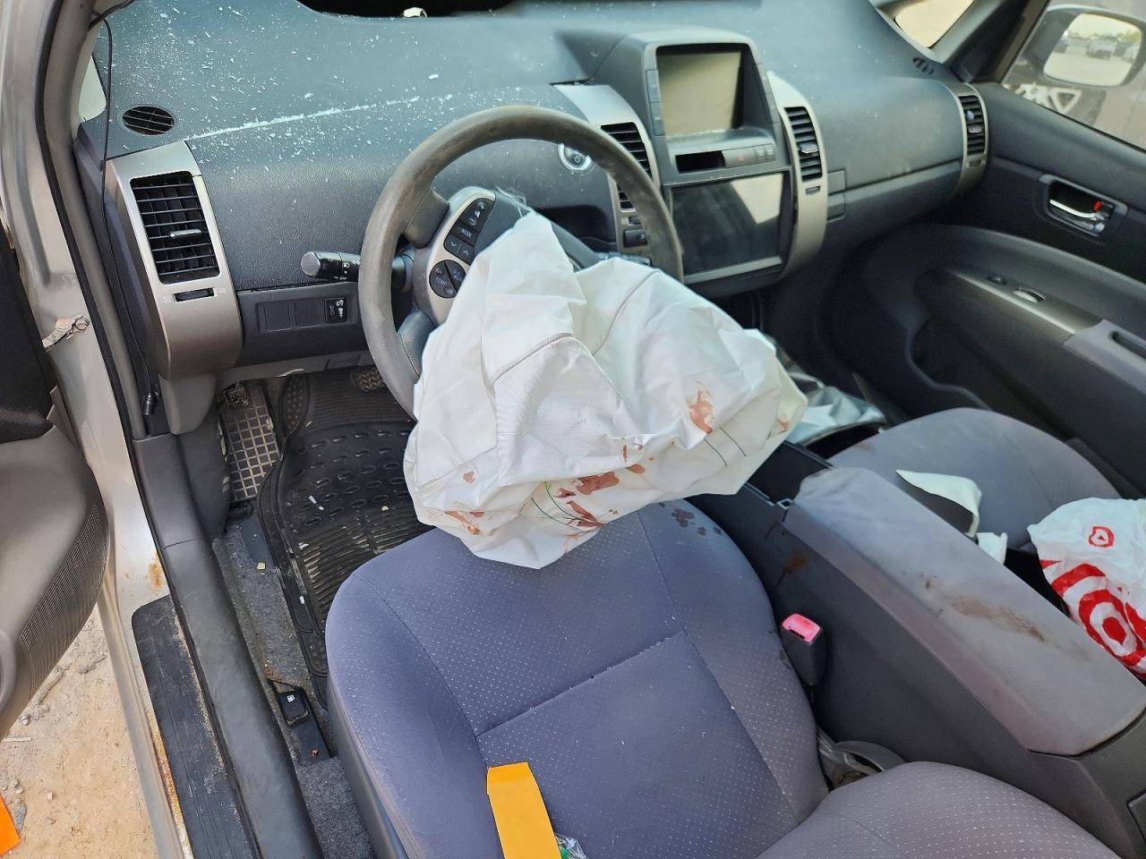 2007 Toyota Prius Base Серебряный vin: JTDKB20U773277786