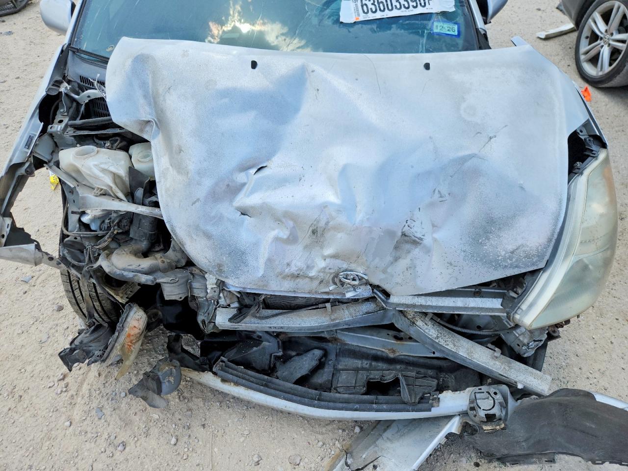 2007 Toyota Prius Base Серебряный vin: JTDKB20U773277786