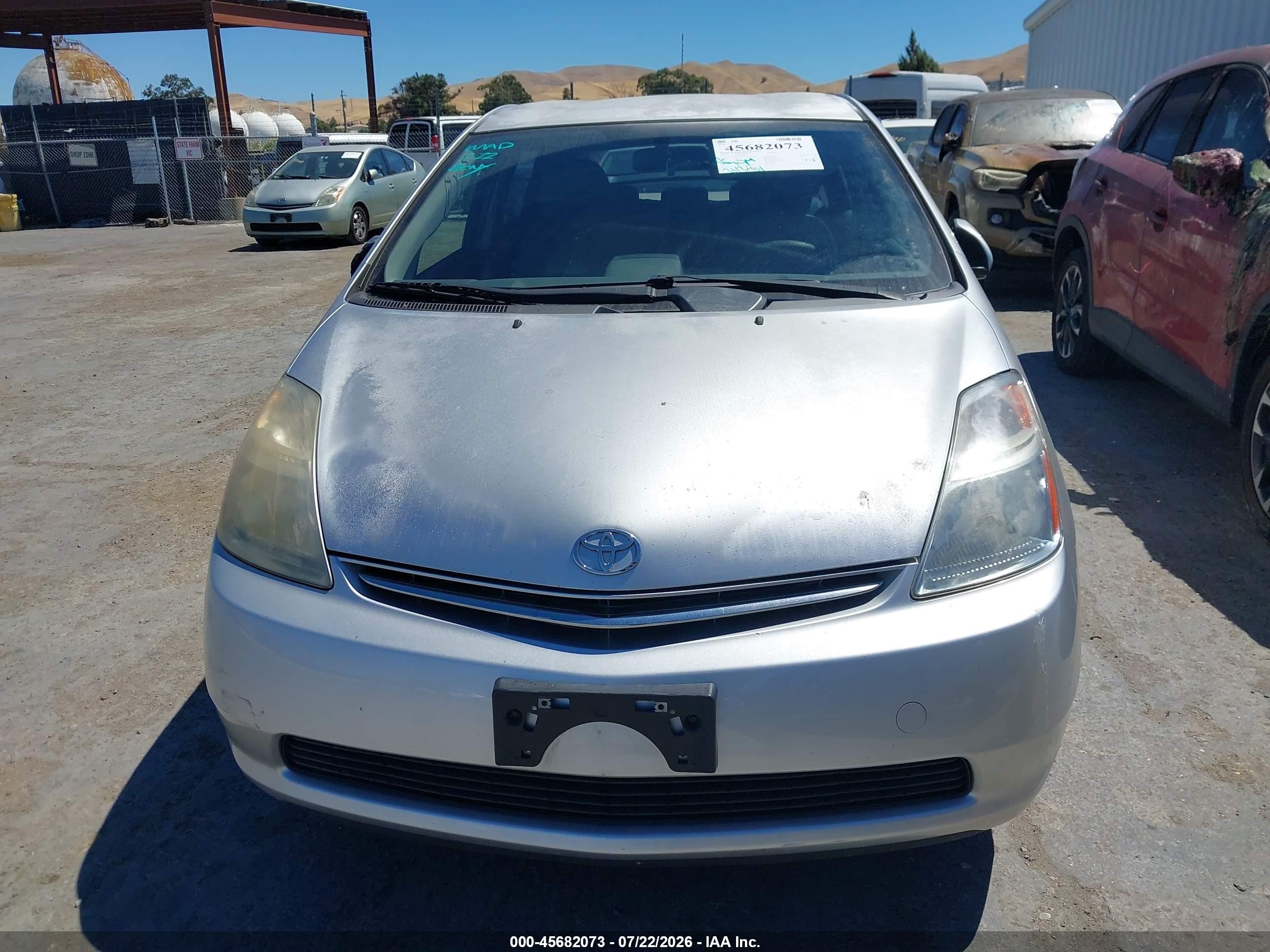 2007 Toyota Prius   Silver vin: JTDKB20U773281630