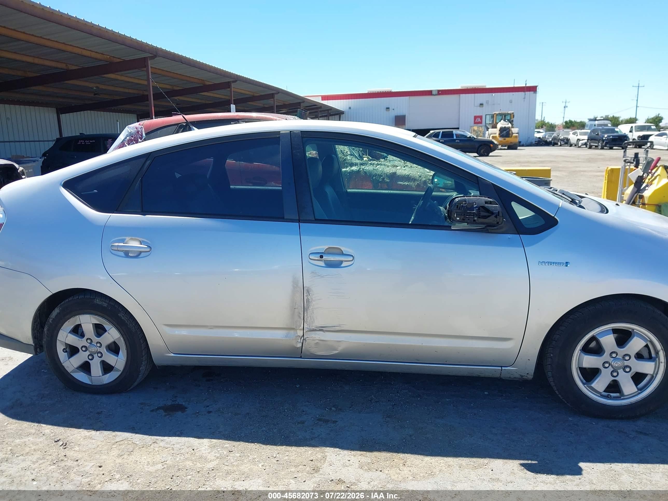 2007 Toyota Prius   Silver vin: JTDKB20U773281630