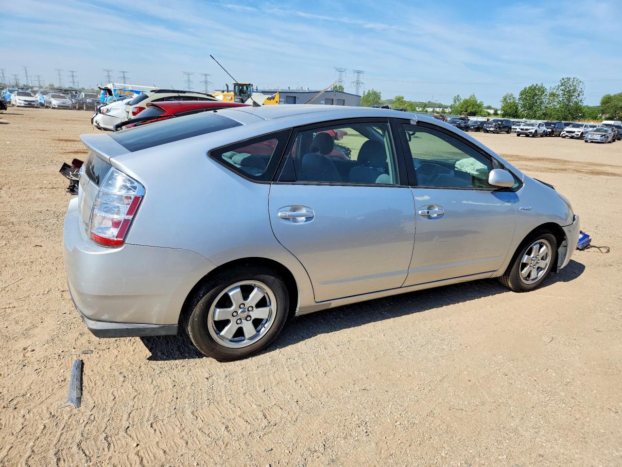 2007 Toyota Prius Base Silver vin: JTDKB20U777084563