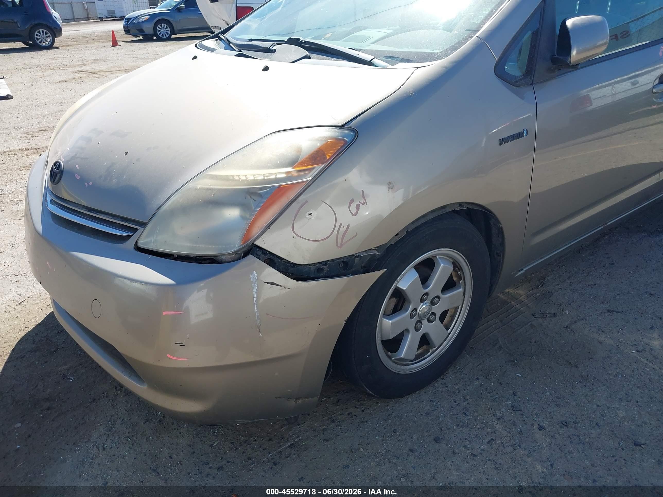 2007 Toyota Prius   Gold vin: JTDKB20U777599918