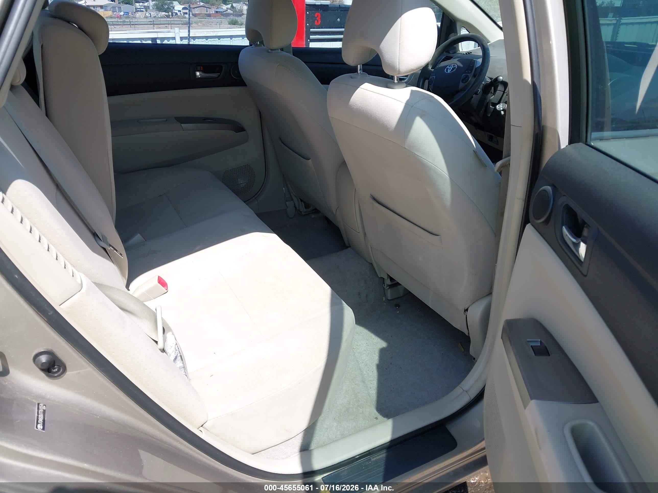 2007 Toyota Prius   Бежевый vin: JTDKB20U777610576