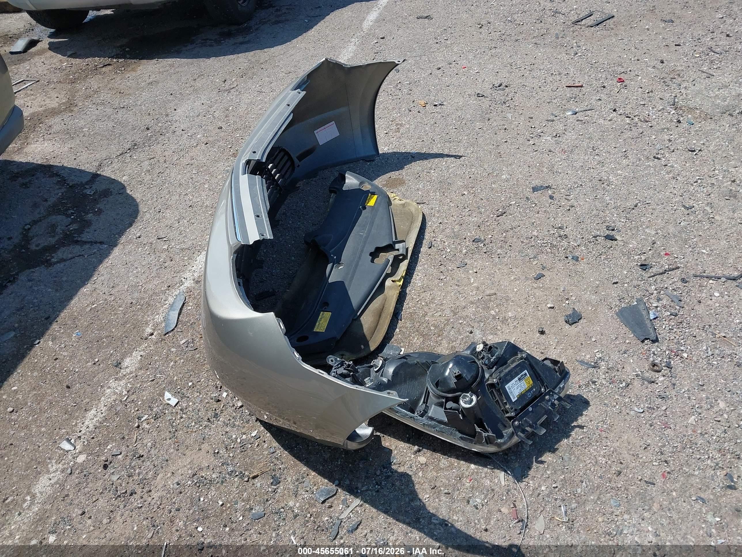 2007 Toyota Prius   Бежевый vin: JTDKB20U777610576
