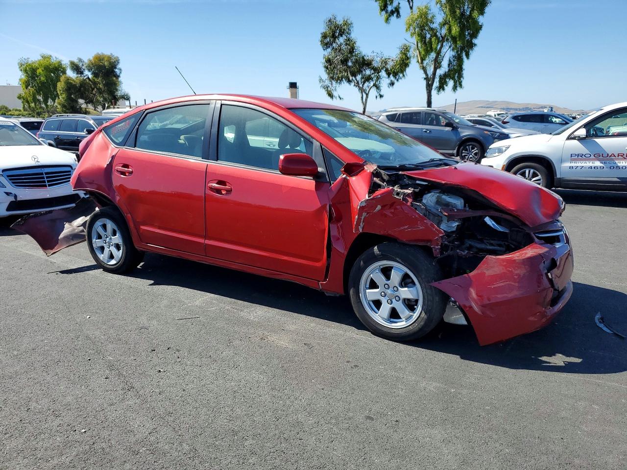 2007 Toyota Prius Base Red vin: JTDKB20U777611579