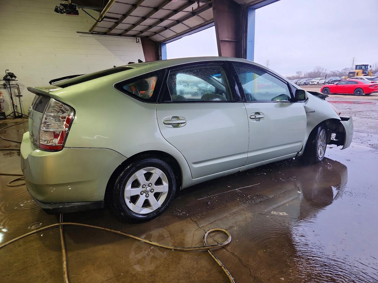2007 Toyota Prius Base Green vin: JTDKB20U777655338