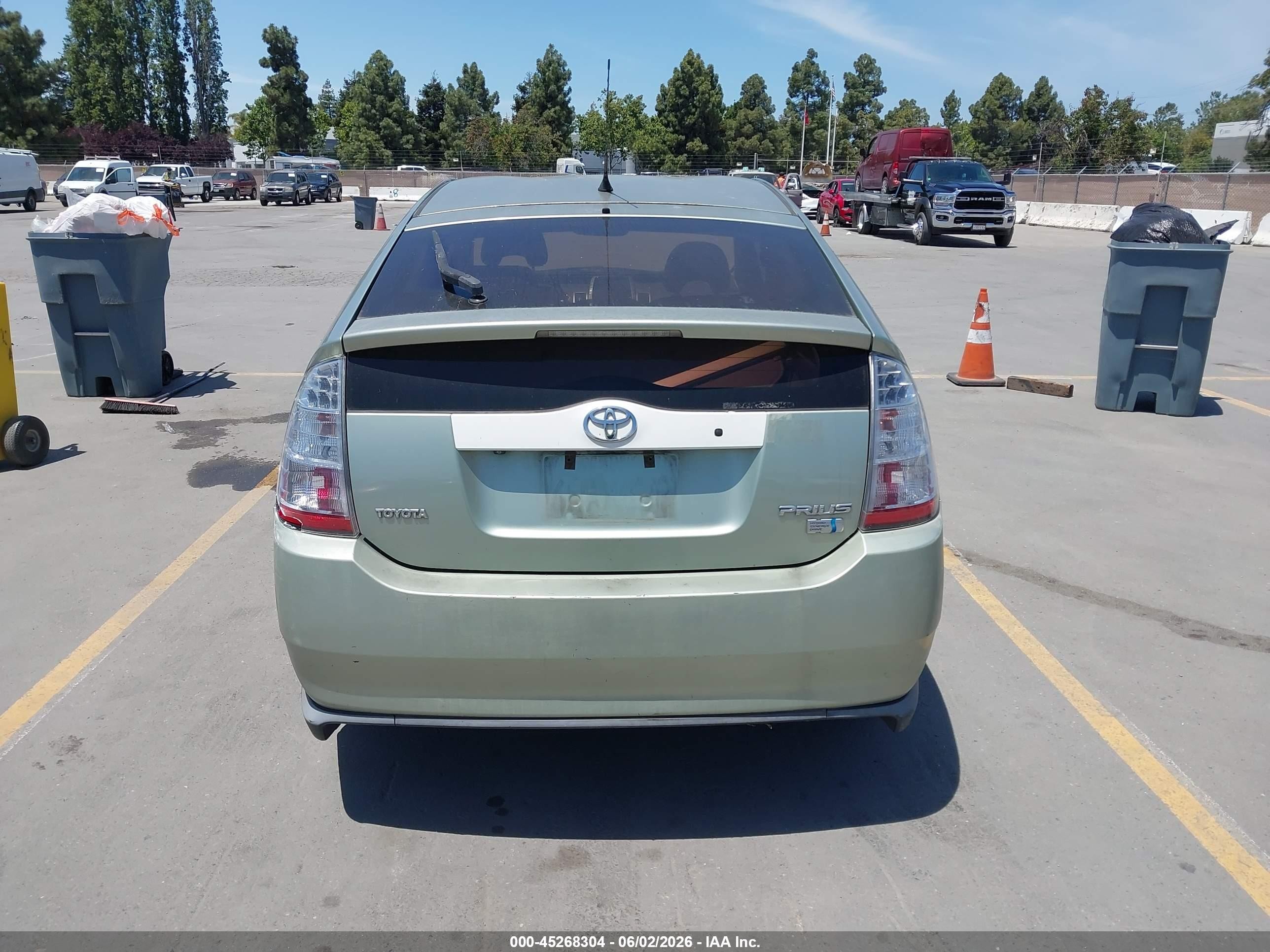2007 Toyota Prius   Green vin: JTDKB20U777671975