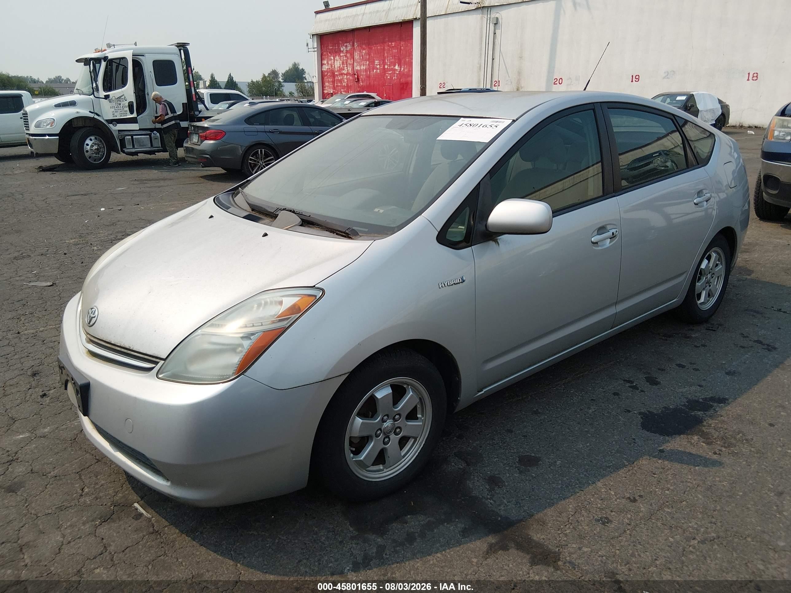 2007 Toyota Prius   Silver vin: JTDKB20U777683799