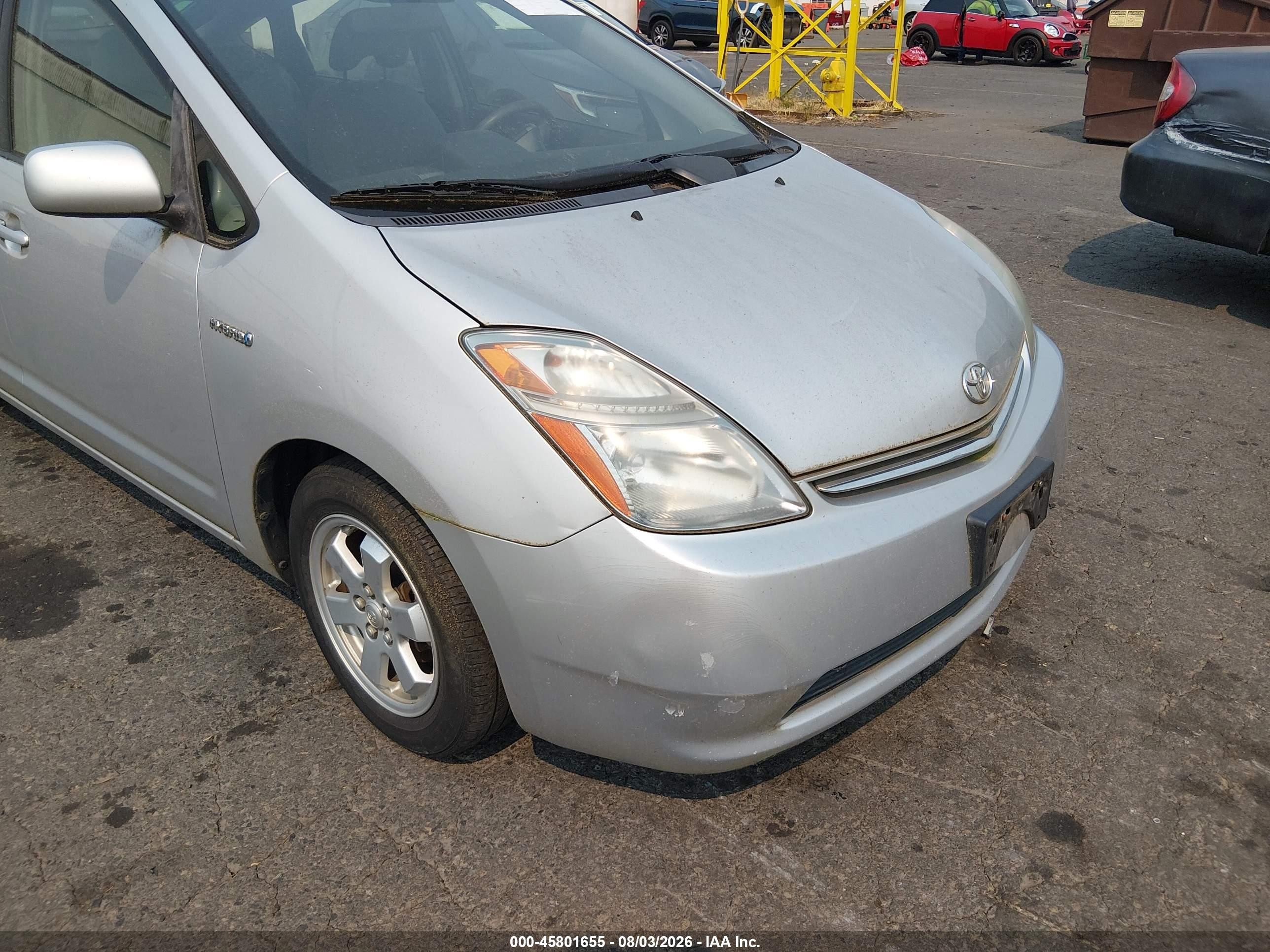 2007 Toyota Prius   Silver vin: JTDKB20U777683799