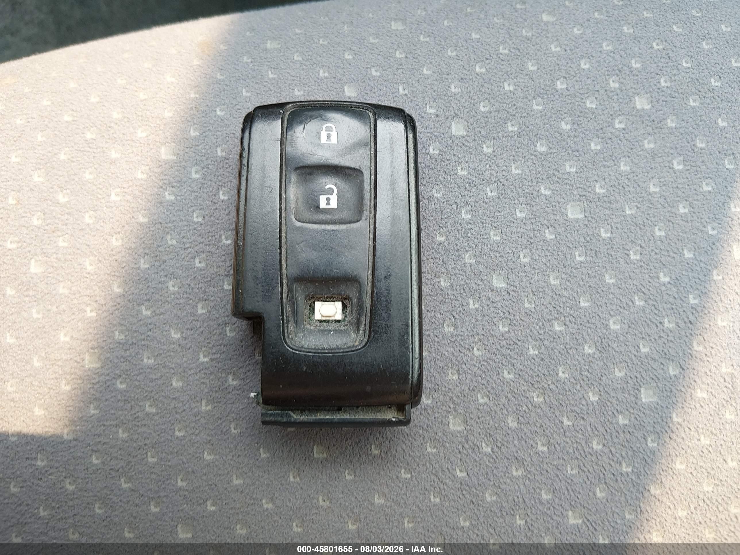 2007 Toyota Prius   Silver vin: JTDKB20U777683799