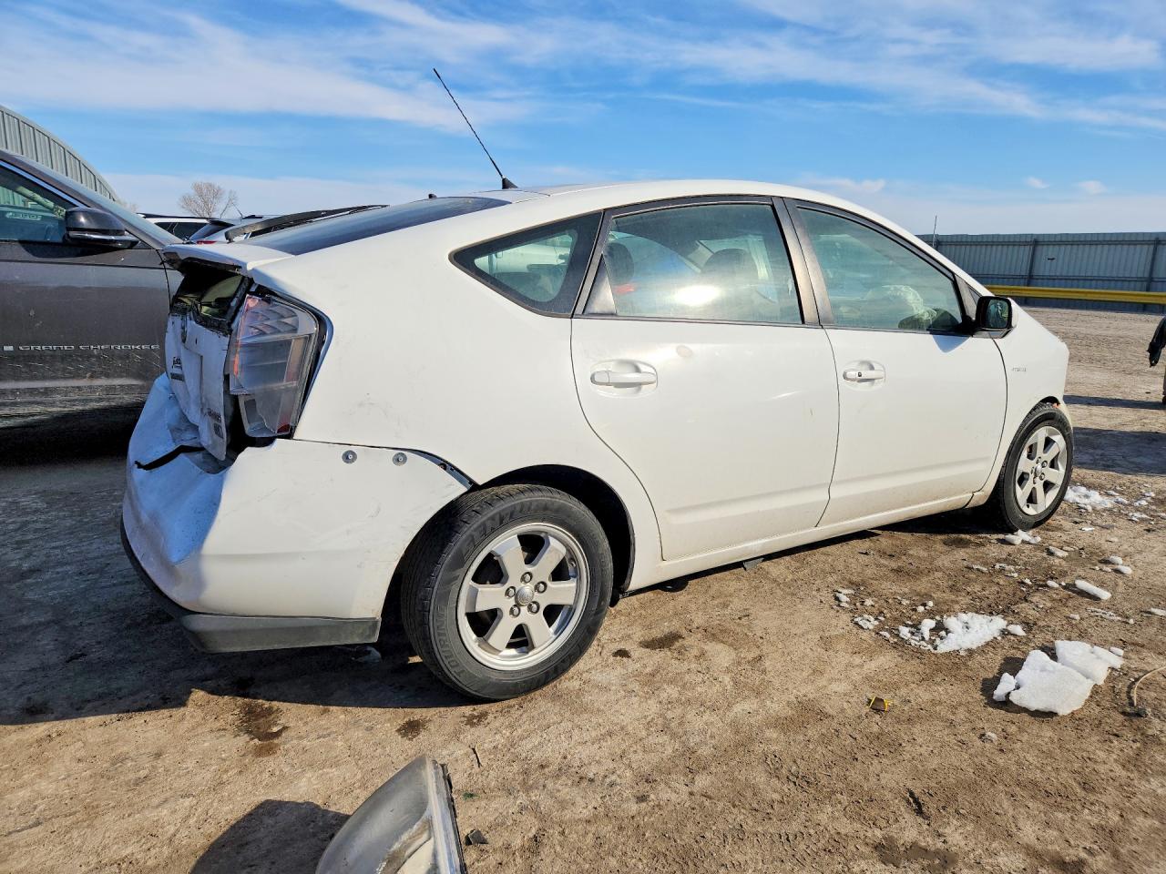 2007 Toyota Prius White vin: JTDKB20U777690607