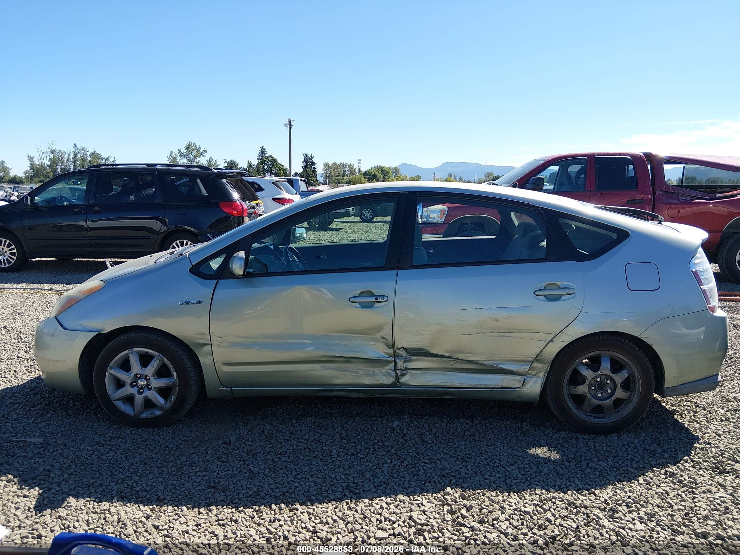 2008 Toyota Prius Touring Green vin: JTDKB20U783305670