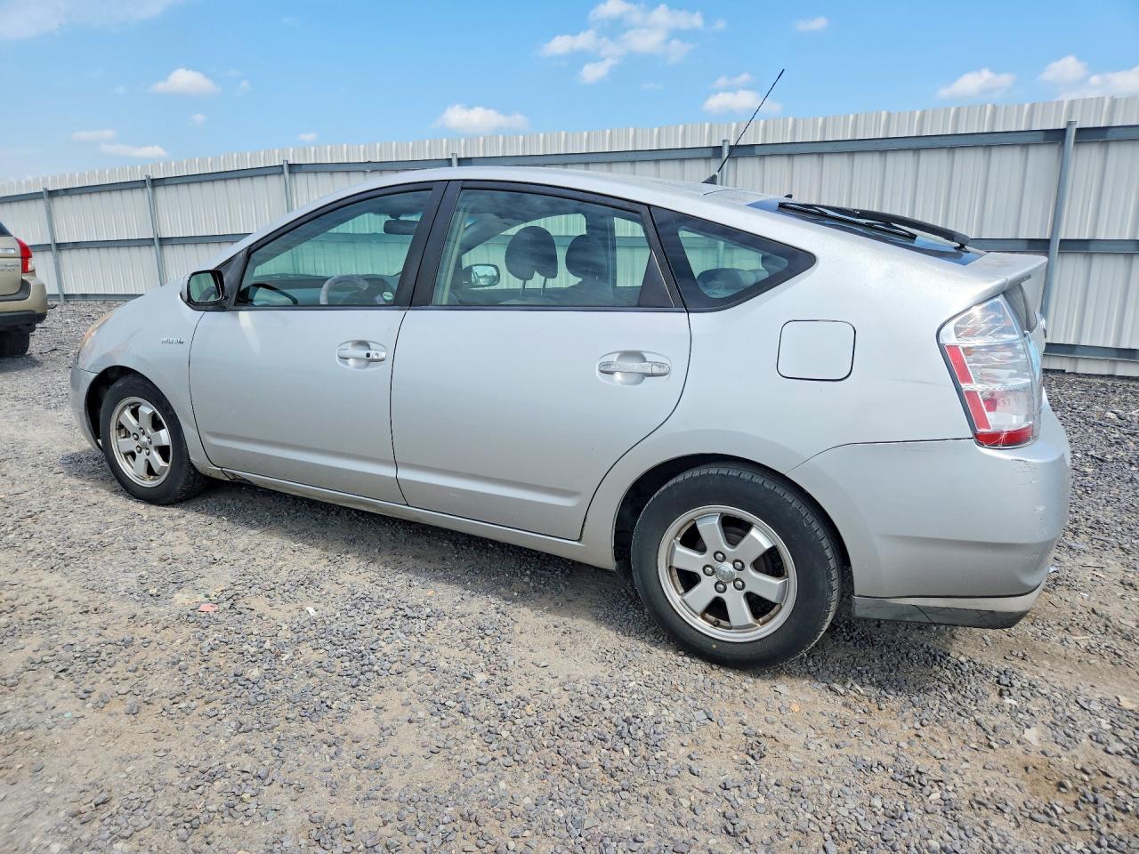 2008 Toyota Prius Base Silver vin: JTDKB20U783310531