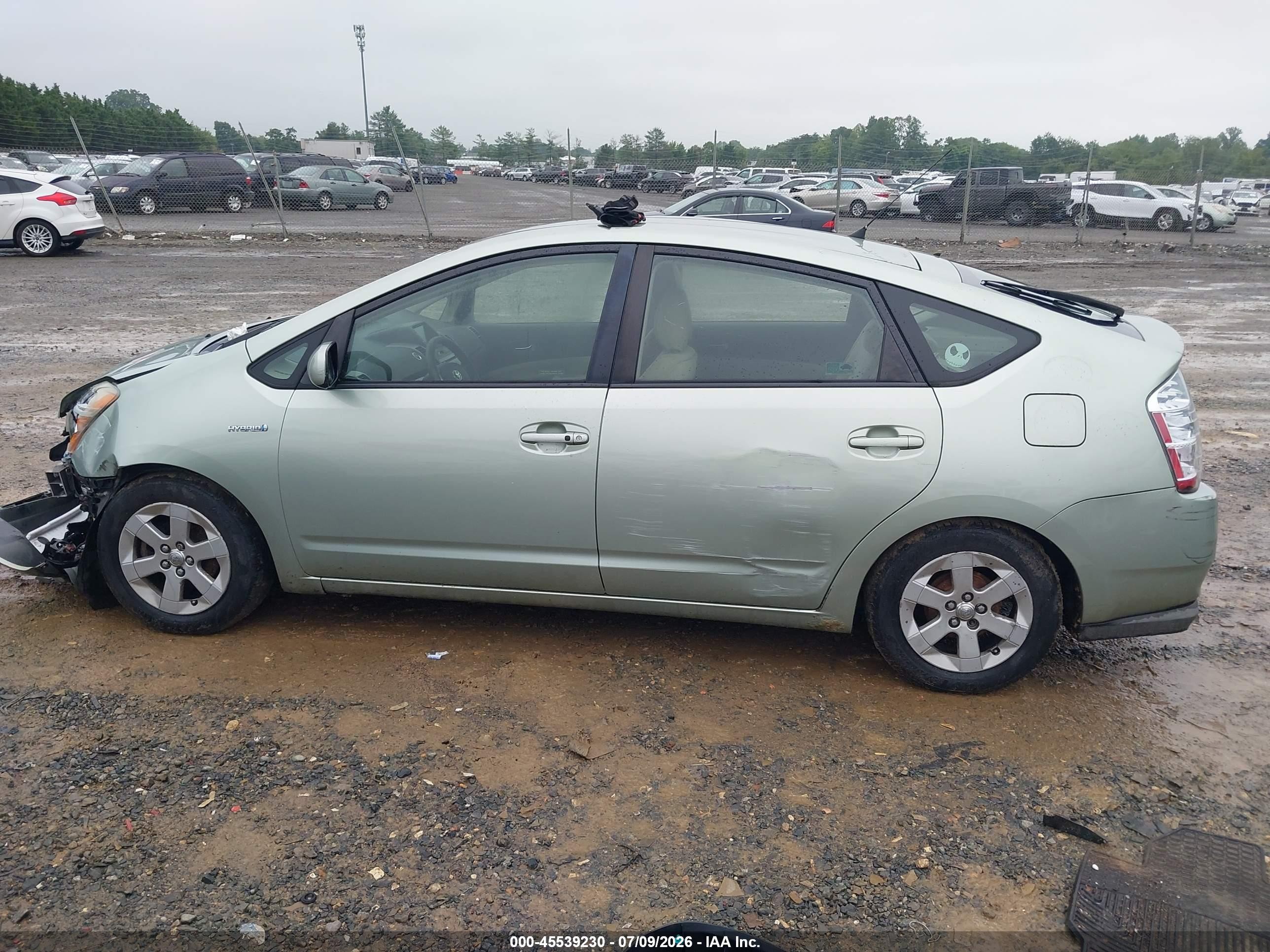 2008 Toyota Prius   Pewter vin: JTDKB20U783339432