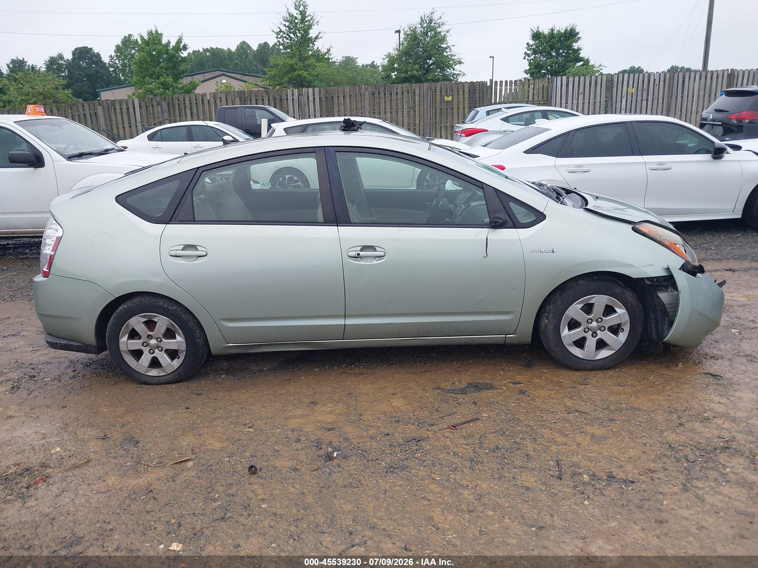 2008 Toyota Prius   Pewter vin: JTDKB20U783339432