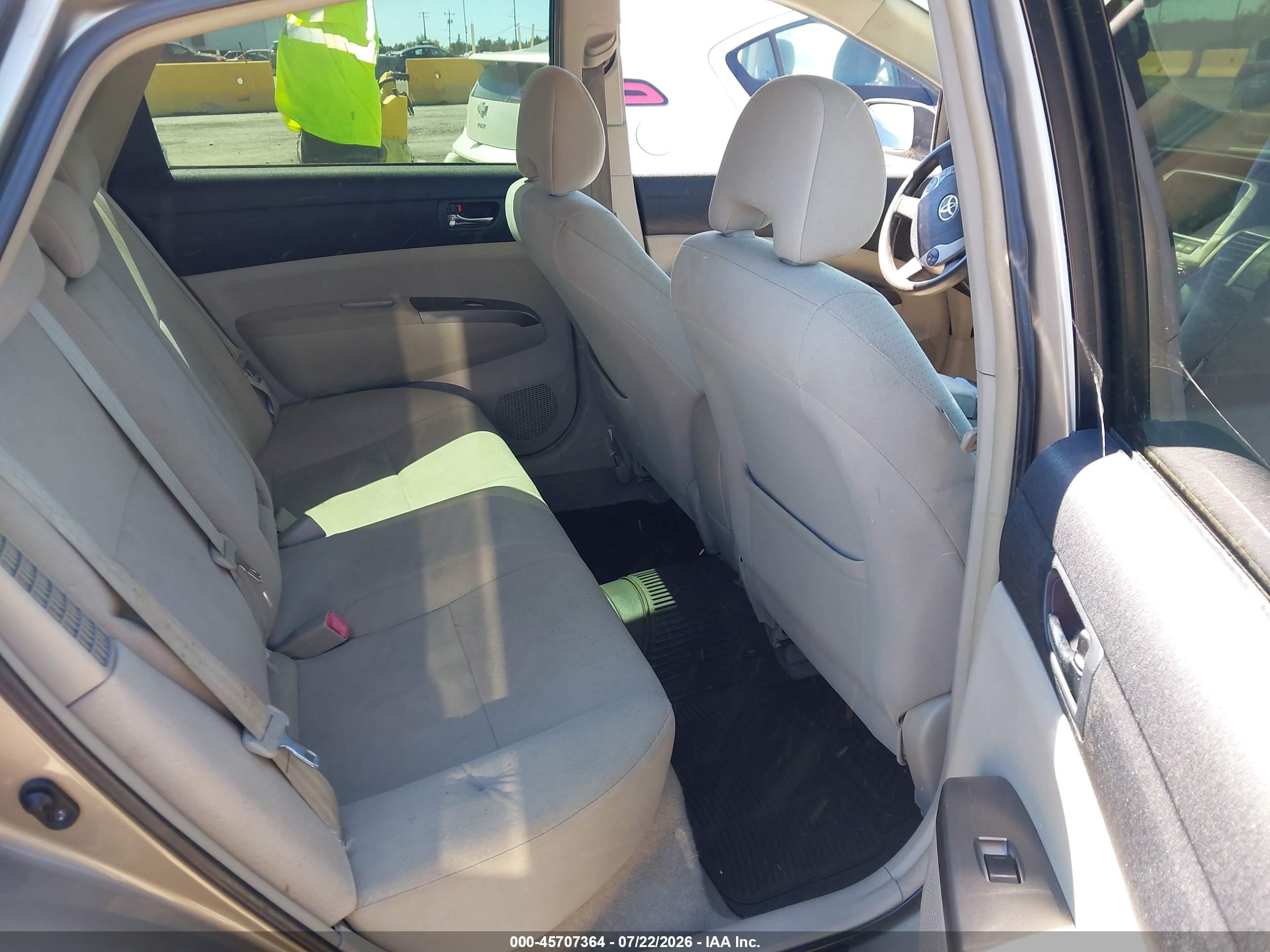 2008 Toyota Prius   Gold vin: JTDKB20U783365898