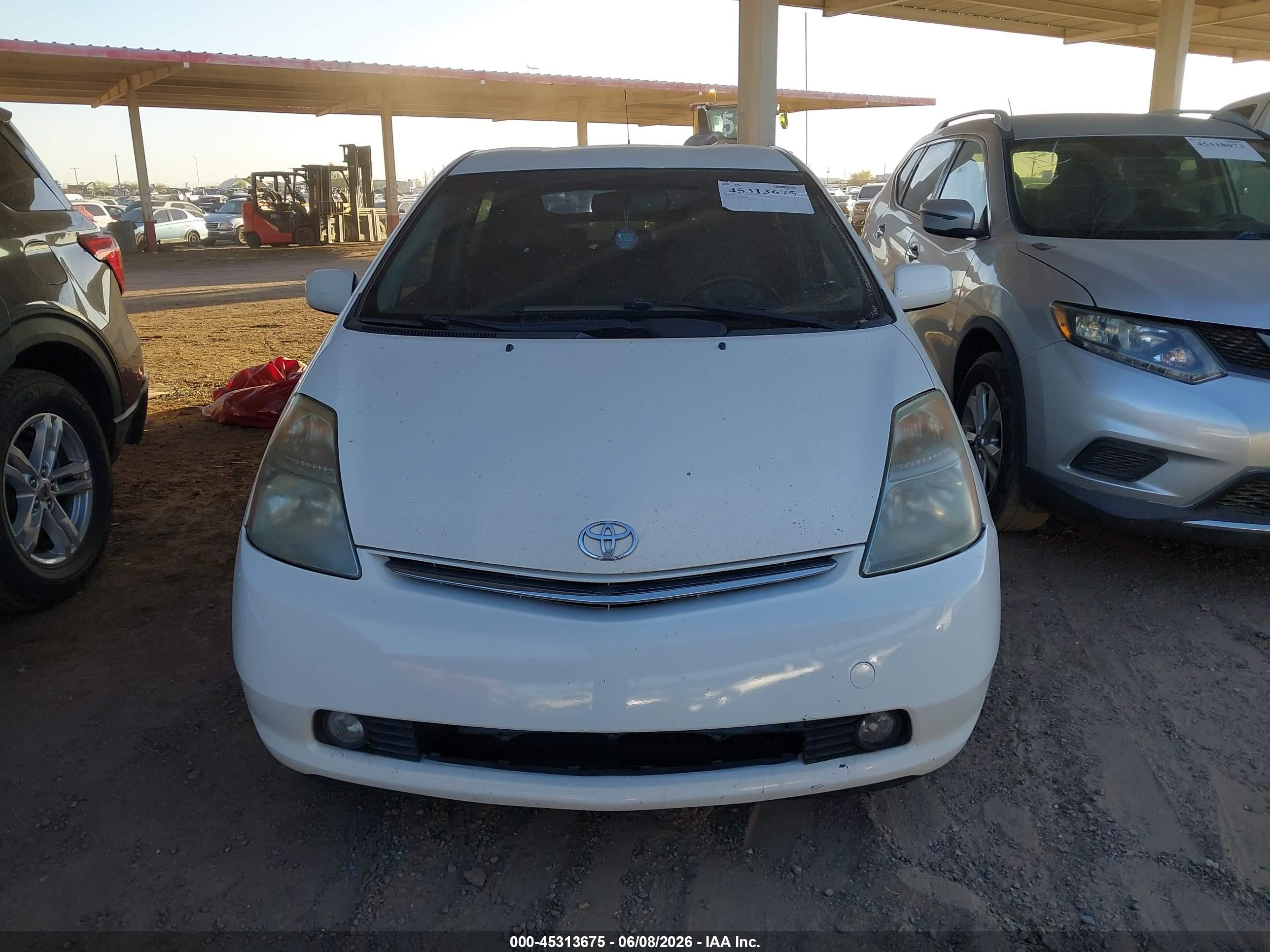 2008 Toyota Prius   White vin: JTDKB20U783377047