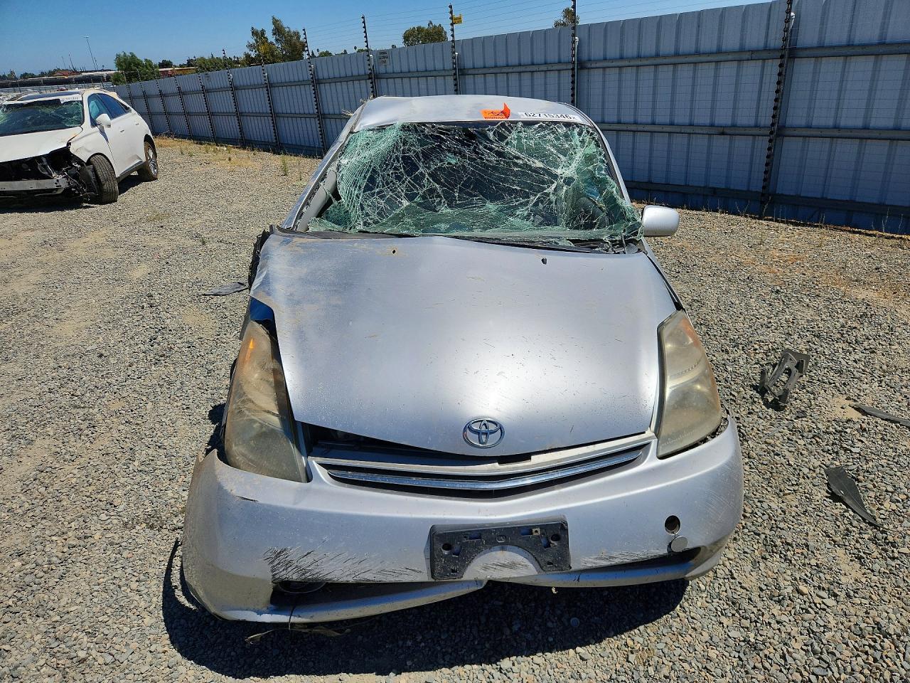2008 Toyota Prius Base Серебряный vin: JTDKB20U783380725