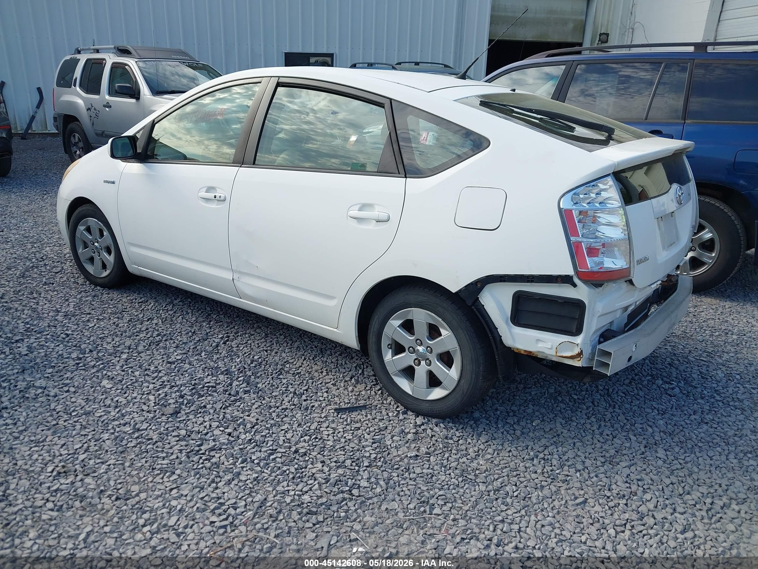 2008 Toyota Prius   White vin: JTDKB20U783398433