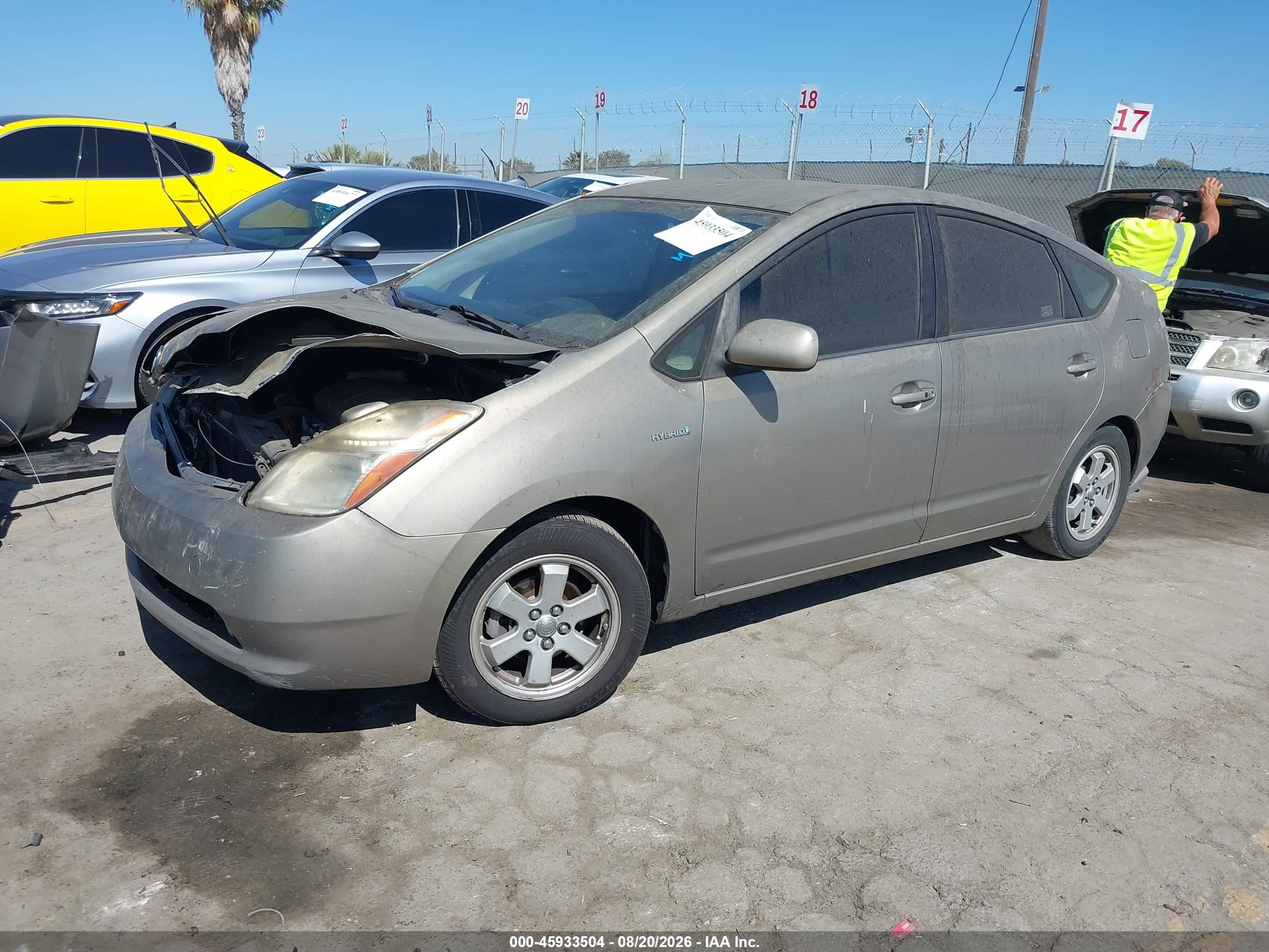 2008 Toyota Prius   Gold vin: JTDKB20U787726894