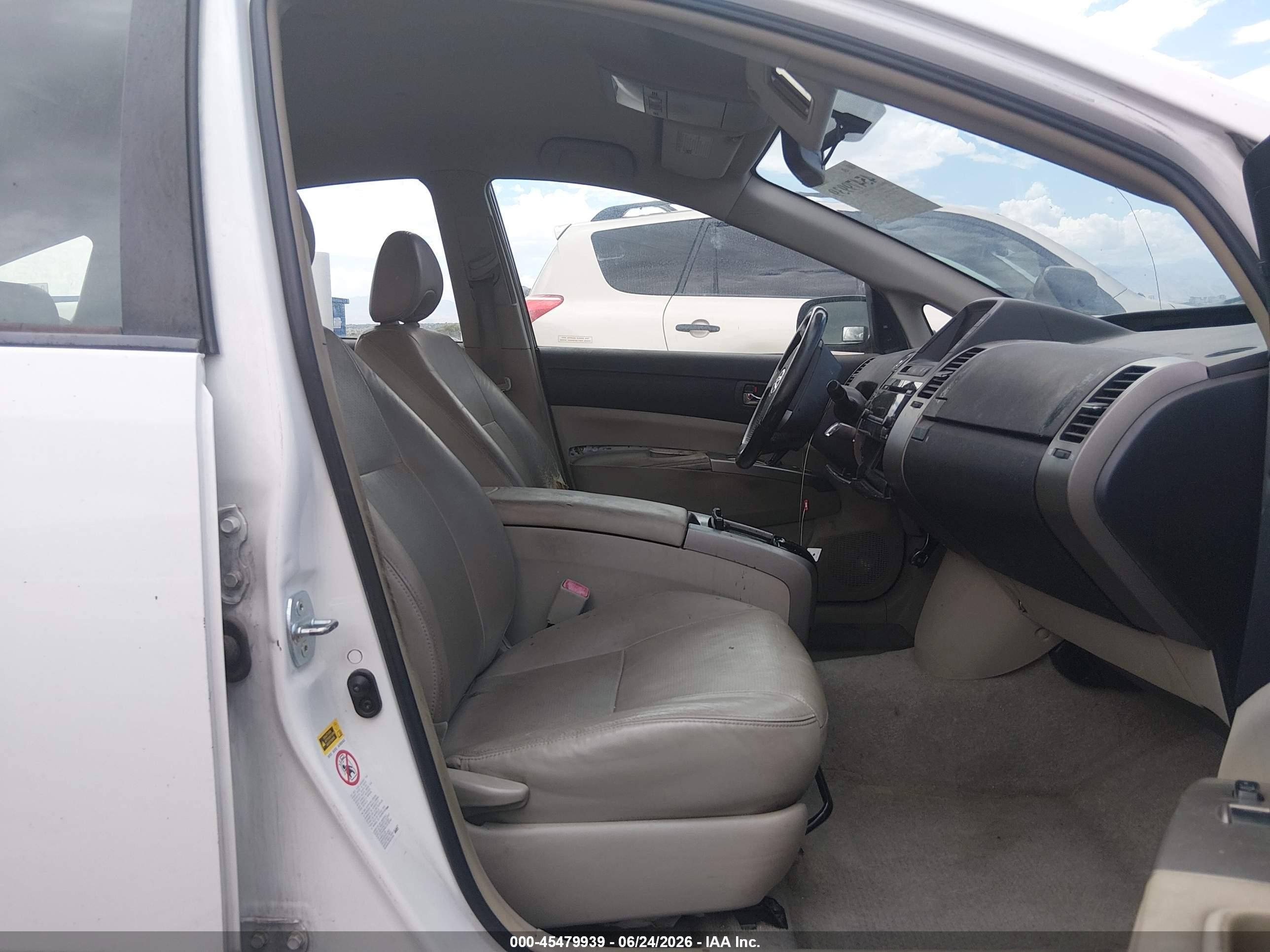 2008 Toyota Prius   White vin: JTDKB20U787734994