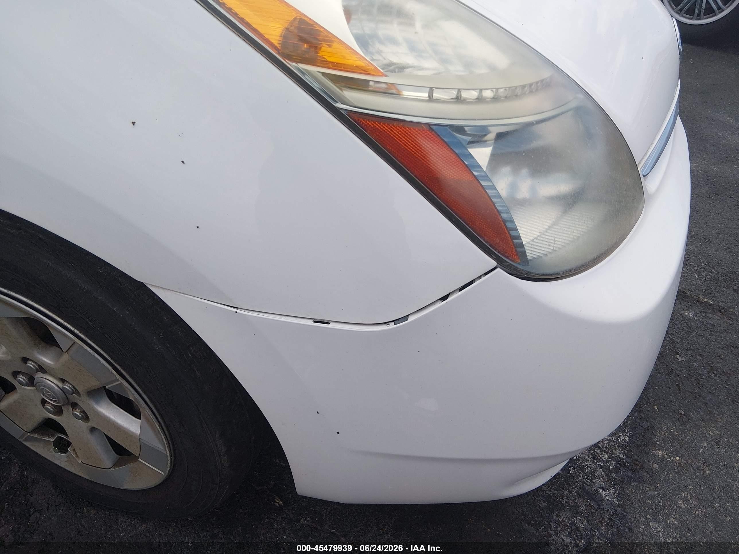 2008 Toyota Prius   White vin: JTDKB20U787734994