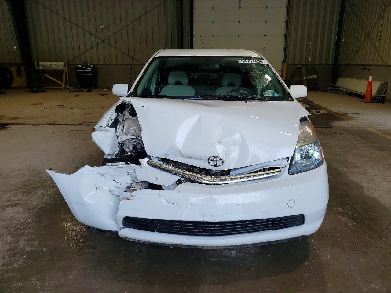 2008 Toyota Prius Base White vin: JTDKB20U787813498