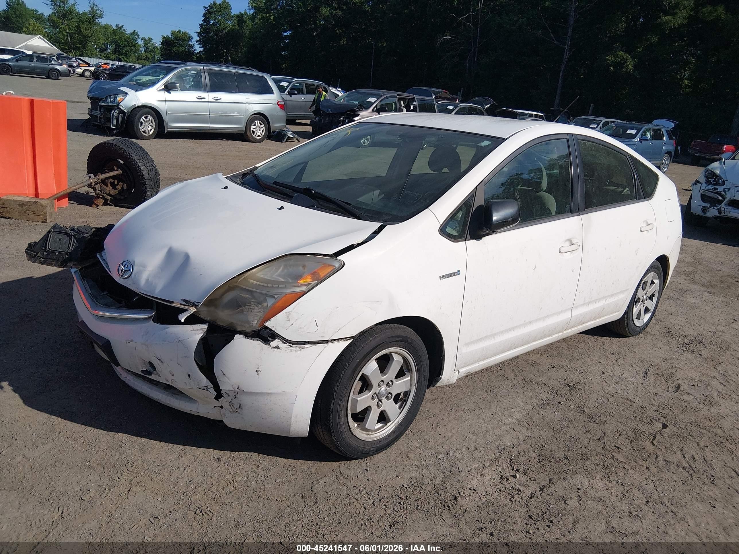 2009 Toyota Prius   Белый vin: JTDKB20U797833767