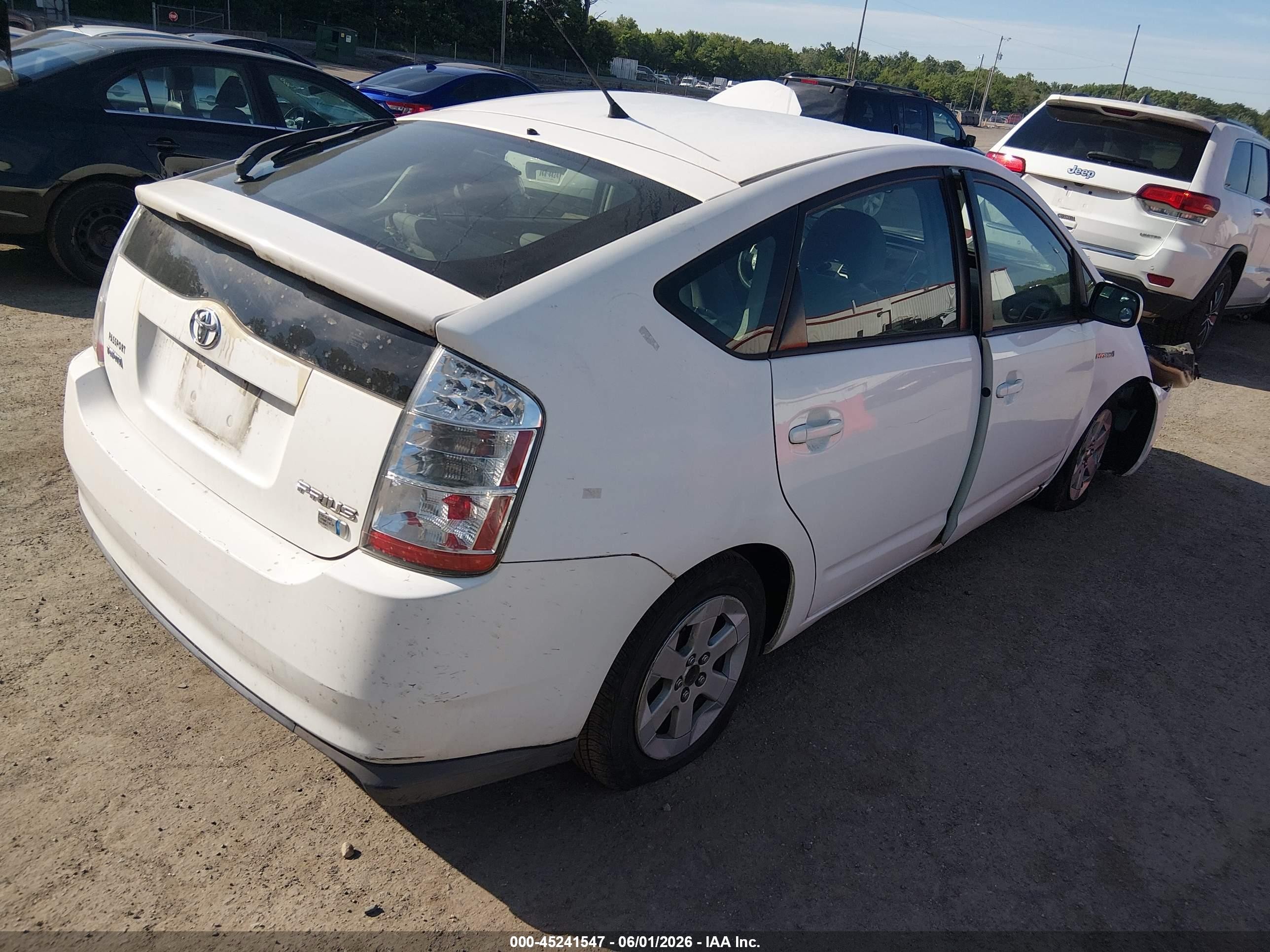 2009 Toyota Prius   Белый vin: JTDKB20U797833767