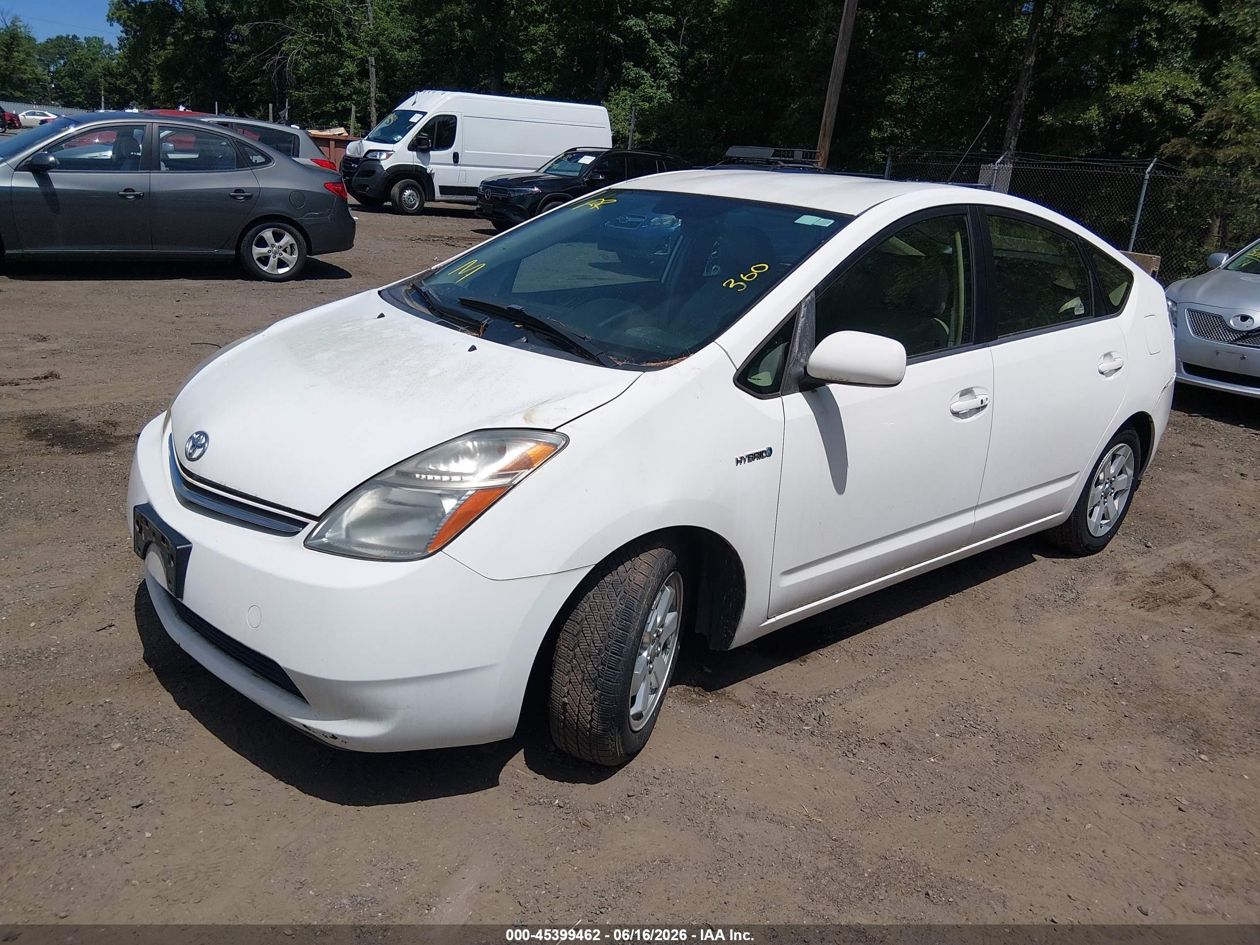 2009 Toyota Prius   White vin: JTDKB20U797858765
