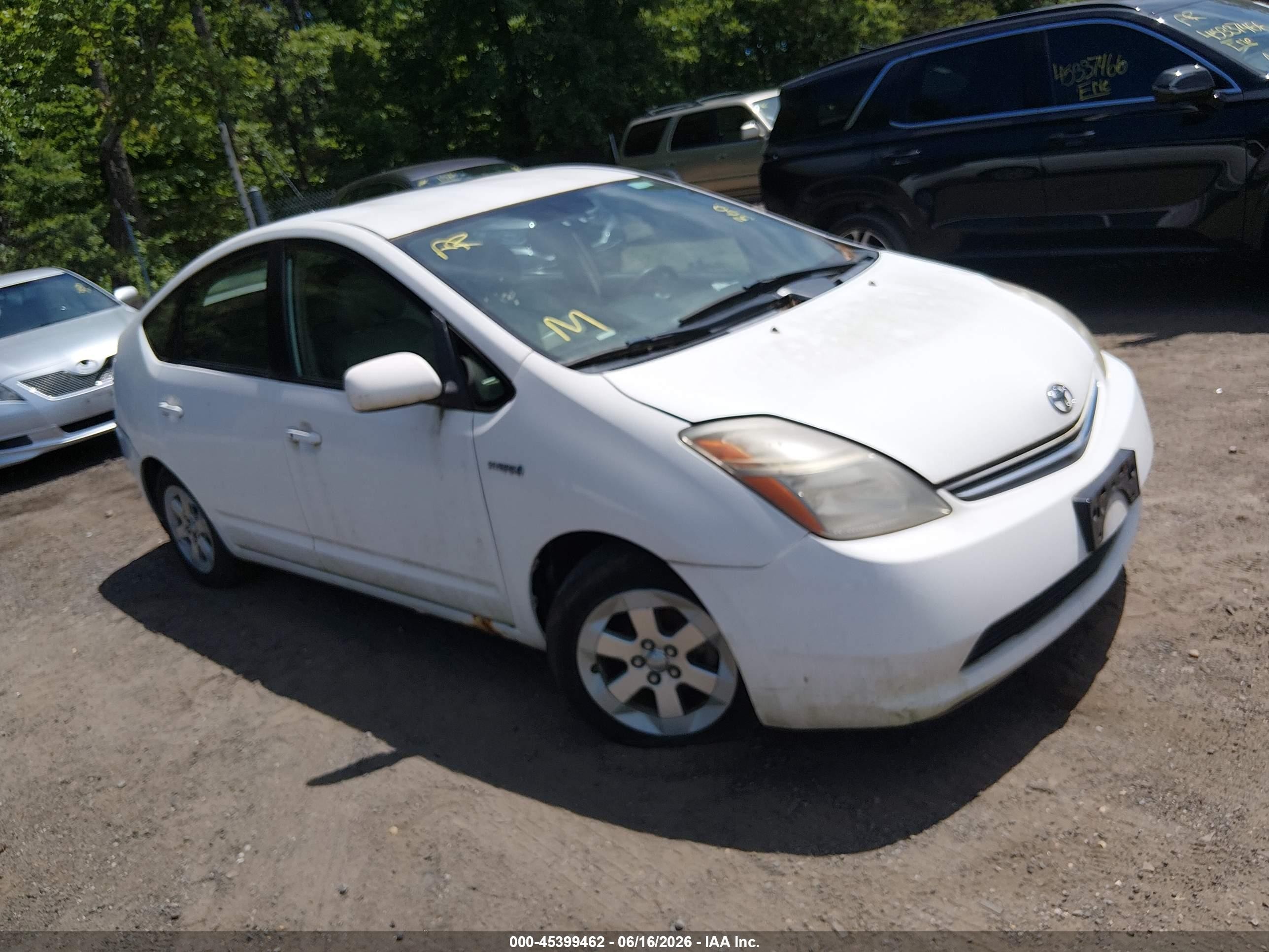 2009 Toyota Prius   White vin: JTDKB20U797858765