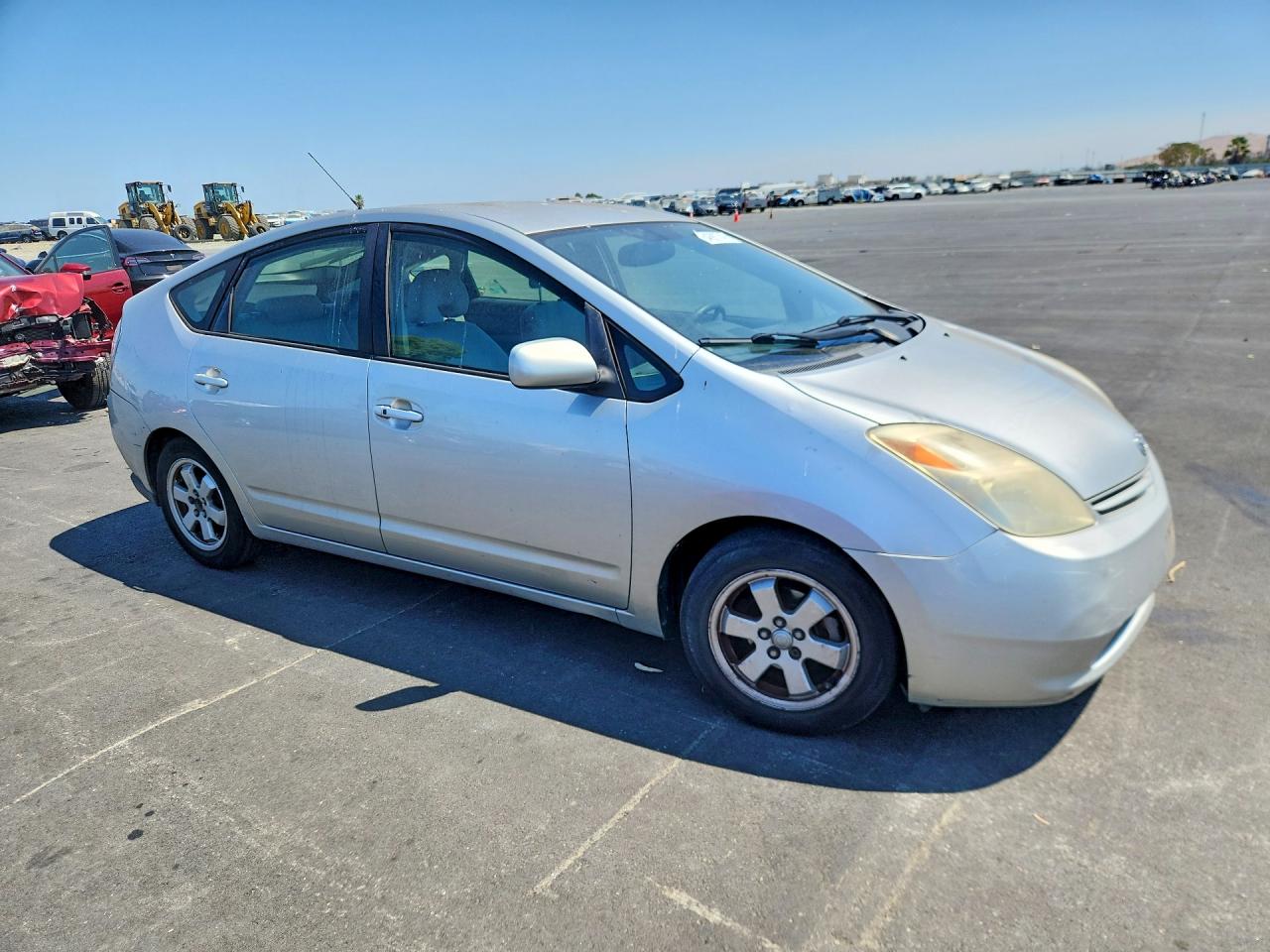 2004 Toyota Prius Base Silver vin: JTDKB20U840004613