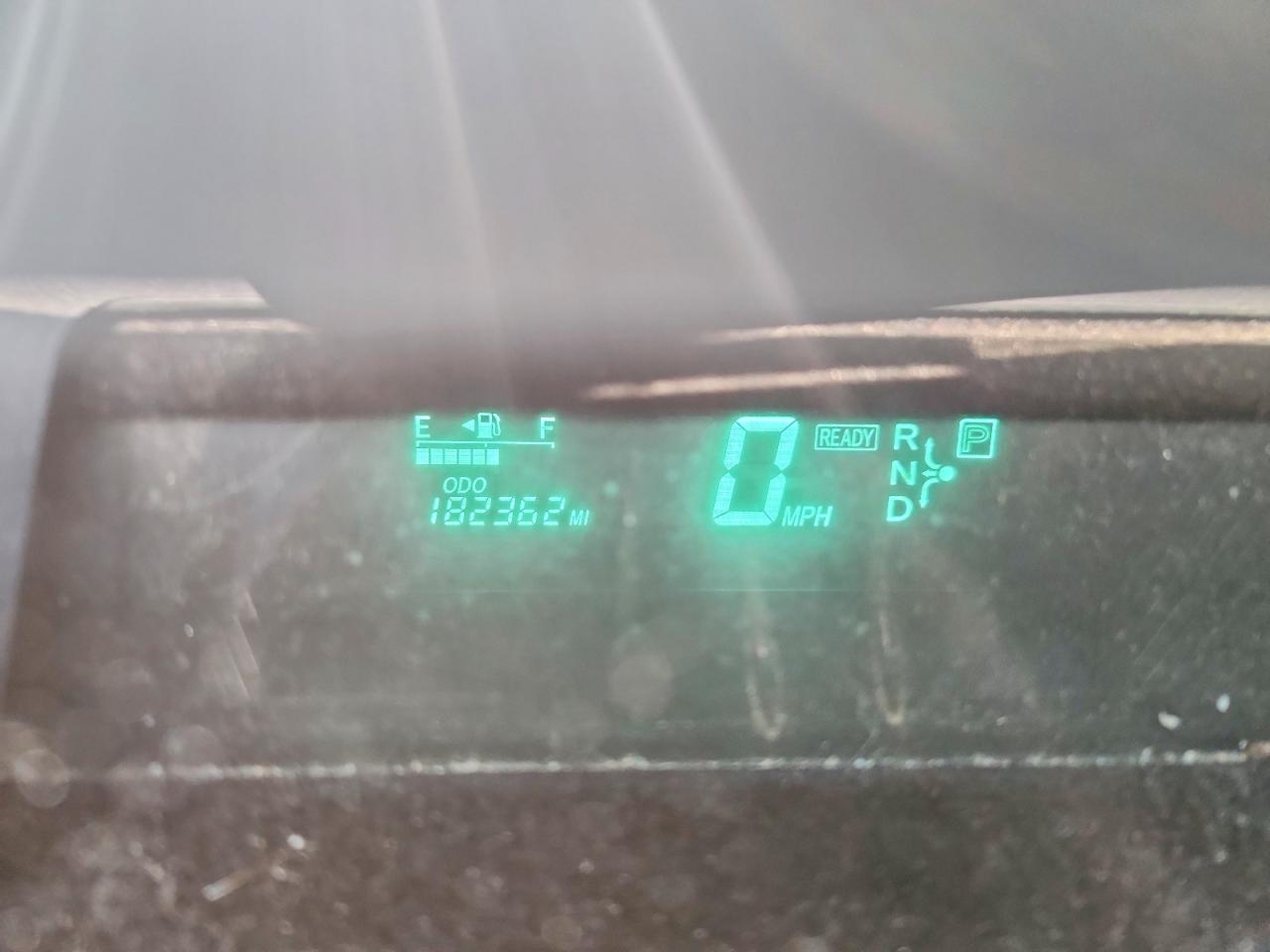 2004 Toyota Prius Base Silver vin: JTDKB20U840004613