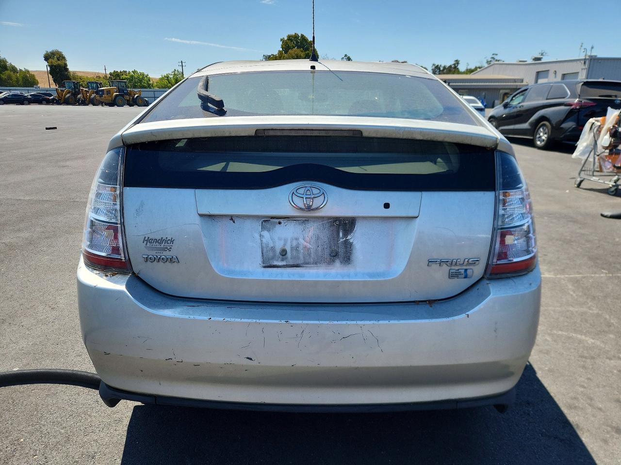 2004 Toyota Prius Base Silver vin: JTDKB20U840004613