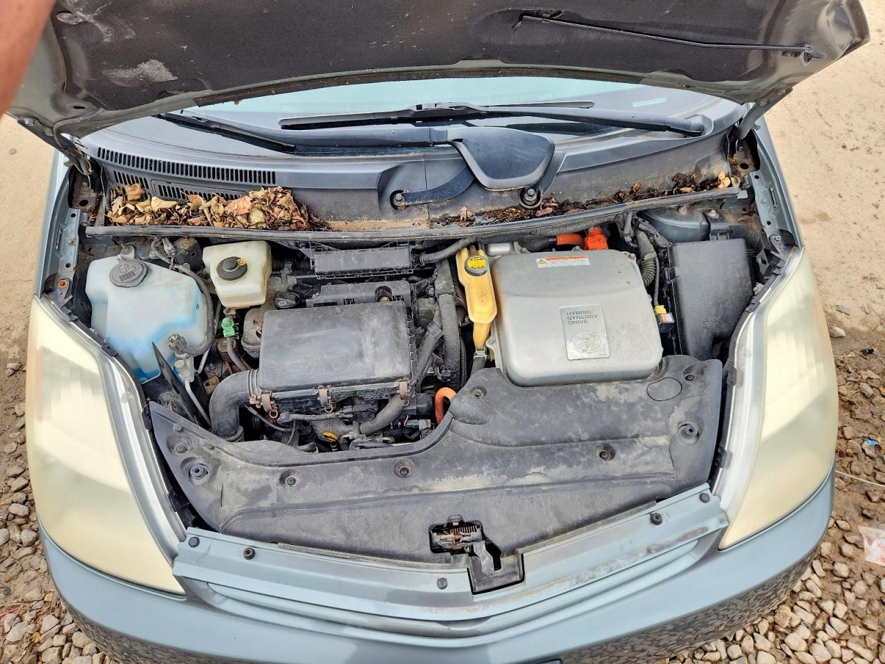 2004 Toyota Prius Base Blue vin: JTDKB20U840025087