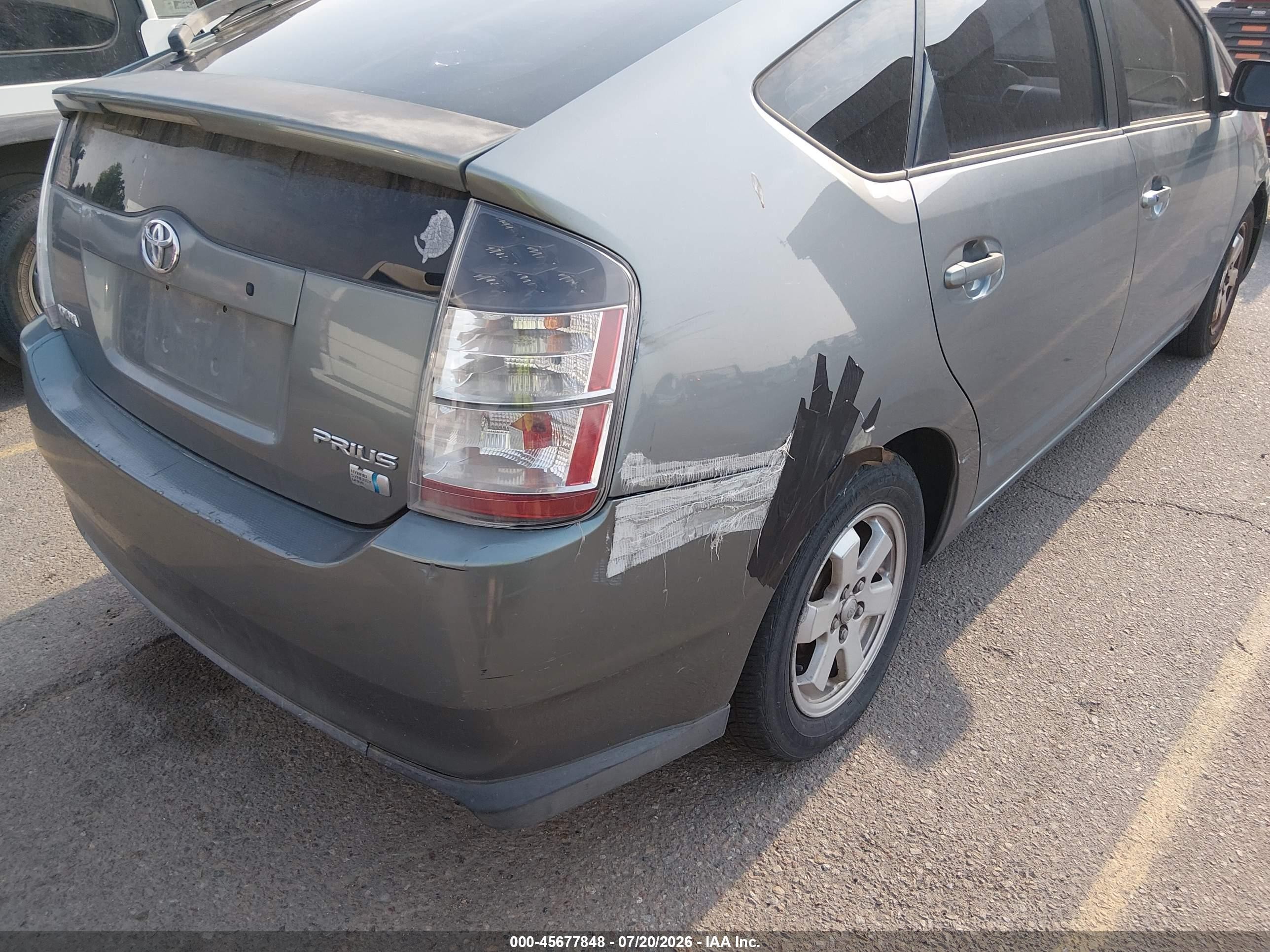 2004 Toyota Prius   Gray vin: JTDKB20U840104601