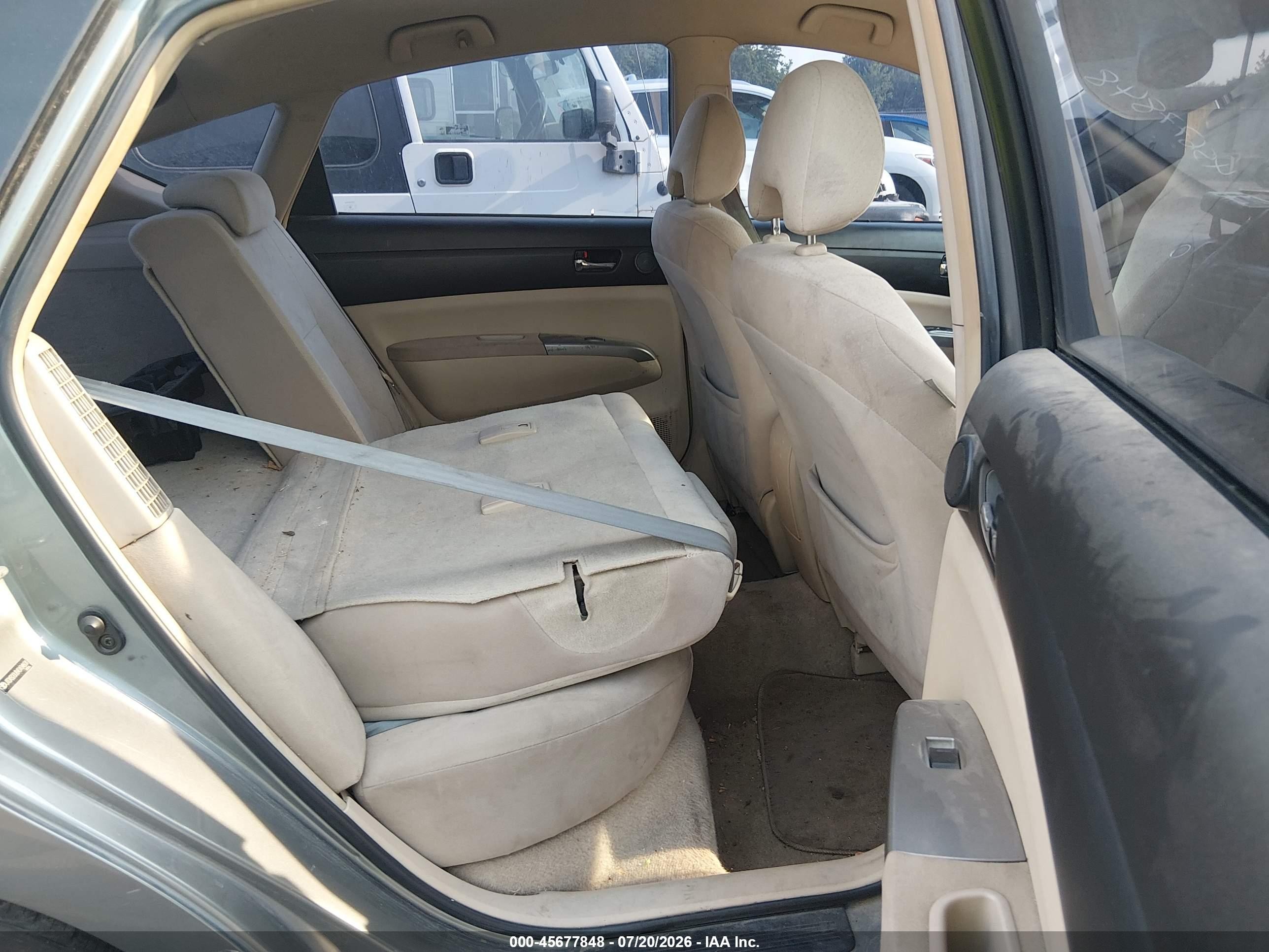2004 Toyota Prius   Gray vin: JTDKB20U840104601