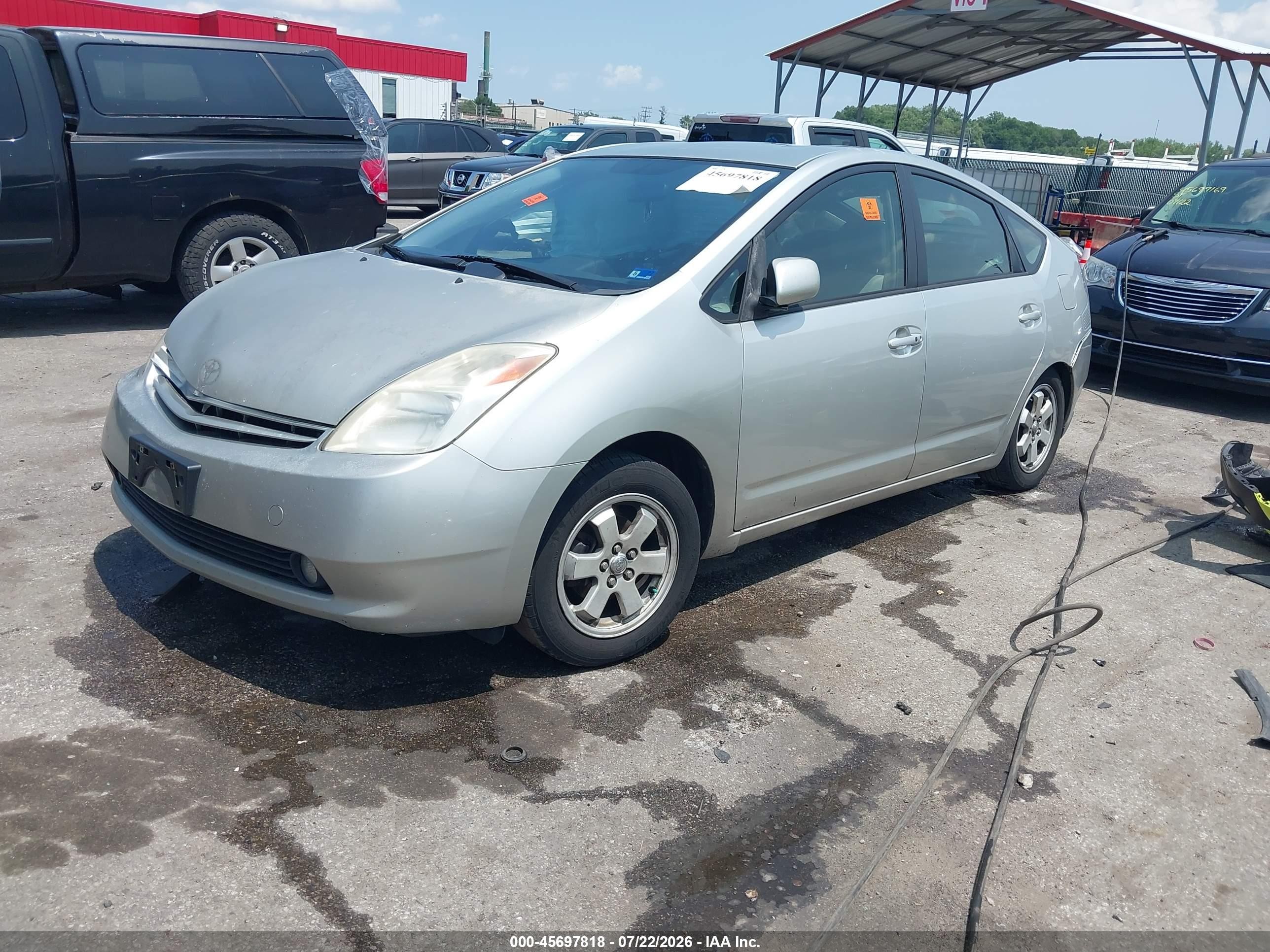 2005 Toyota Prius   Silver vin: JTDKB20U850121156