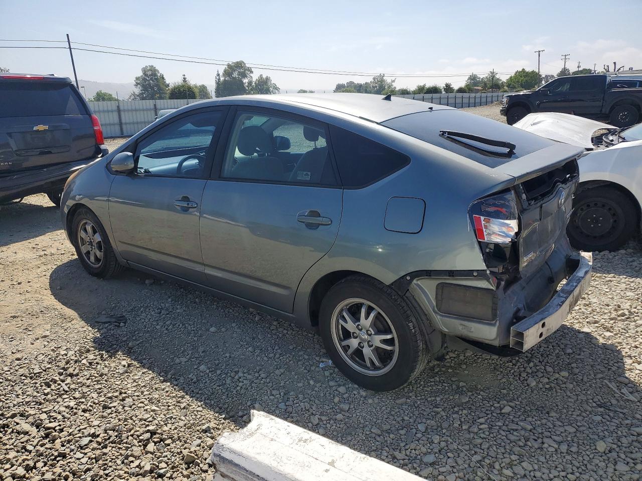 2005 Toyota Prius Base Silver vin: JTDKB20U853036509