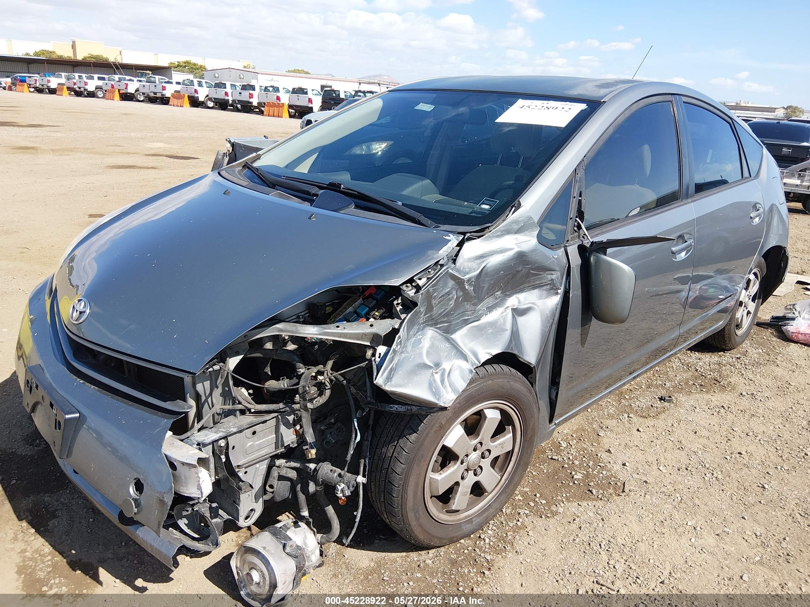 2005 Toyota Prius   Gray vin: JTDKB20U853042116