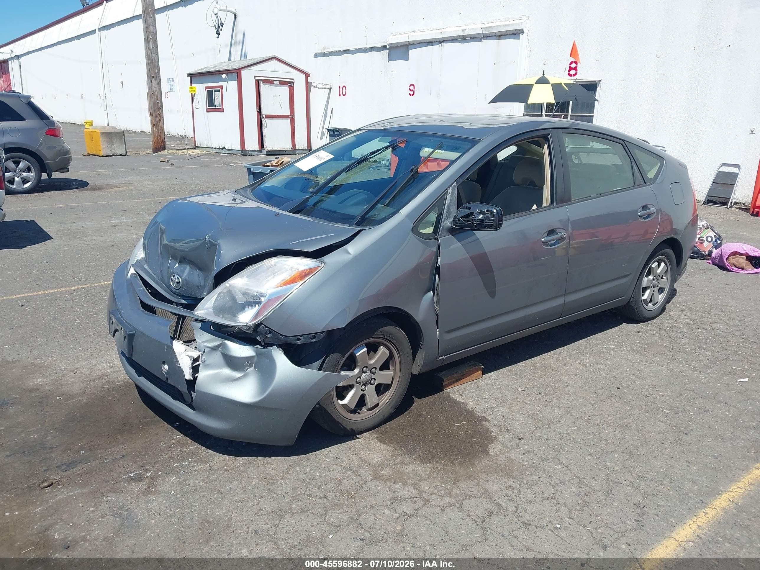 2005 Toyota Prius   Серебряный vin: JTDKB20U853044805