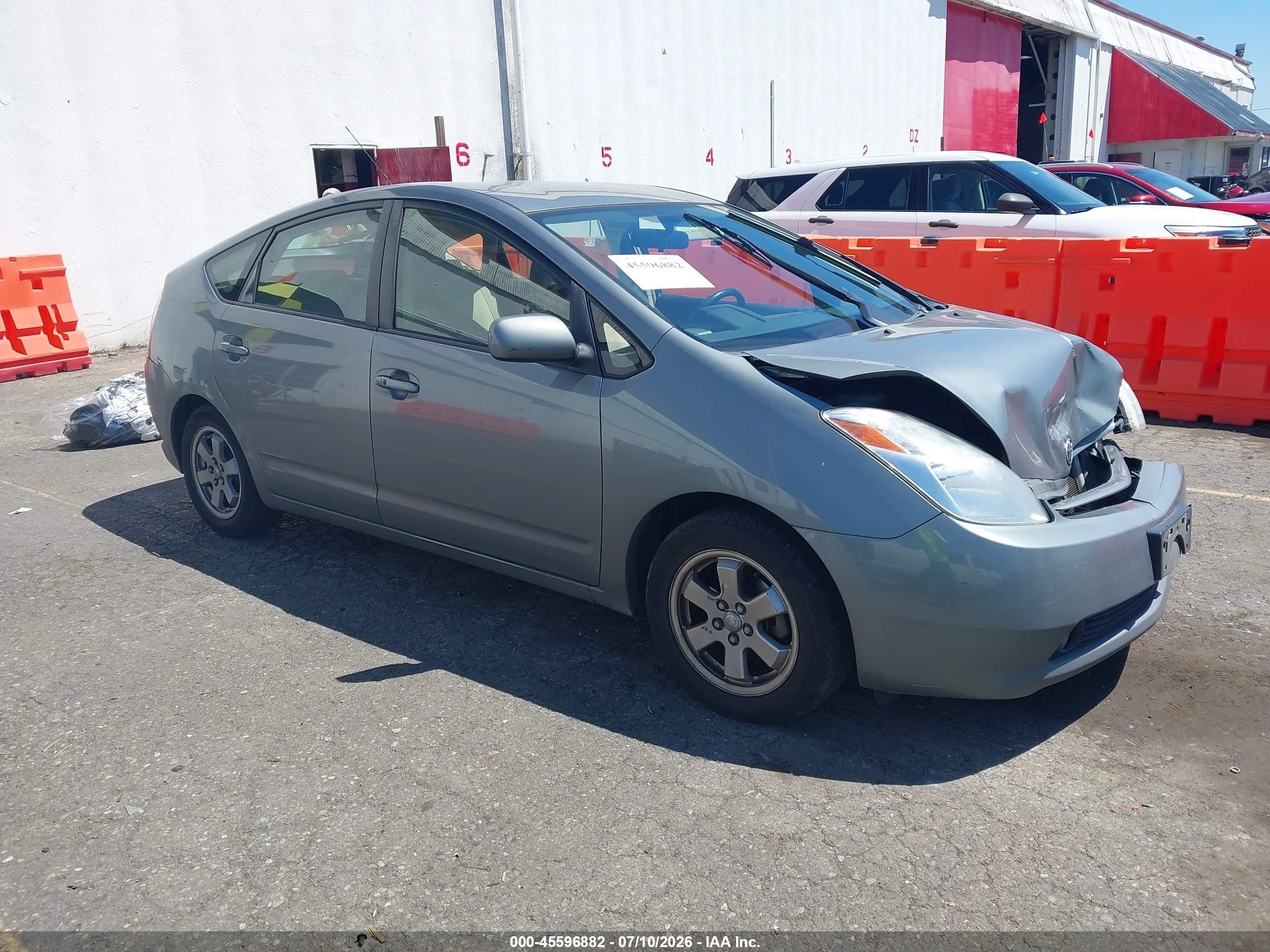 2005 Toyota Prius   Серебряный vin: JTDKB20U853044805