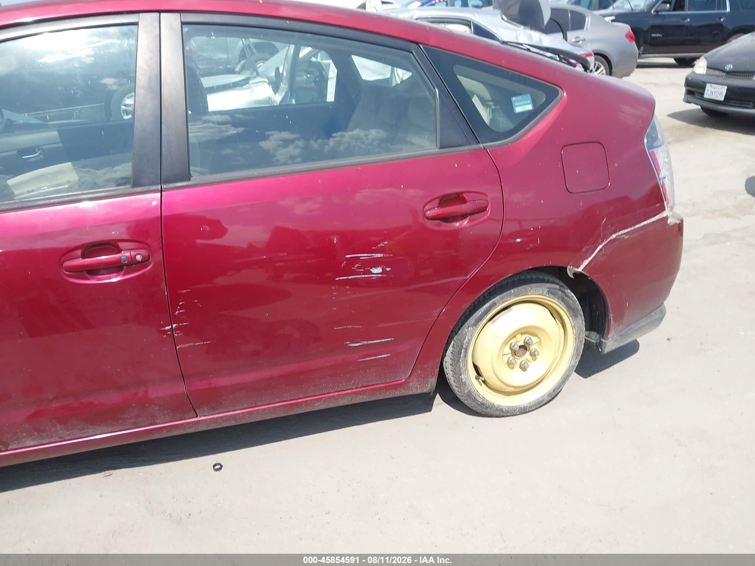 2005 Toyota Prius Бордовый vin: JTDKB20U853047512