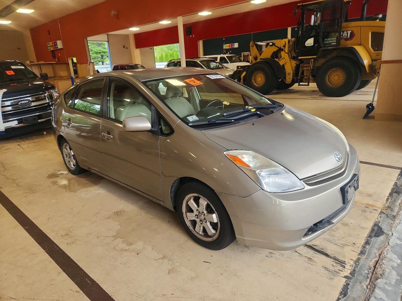 2005 Toyota Prius Base Cream vin: JTDKB20U853051477