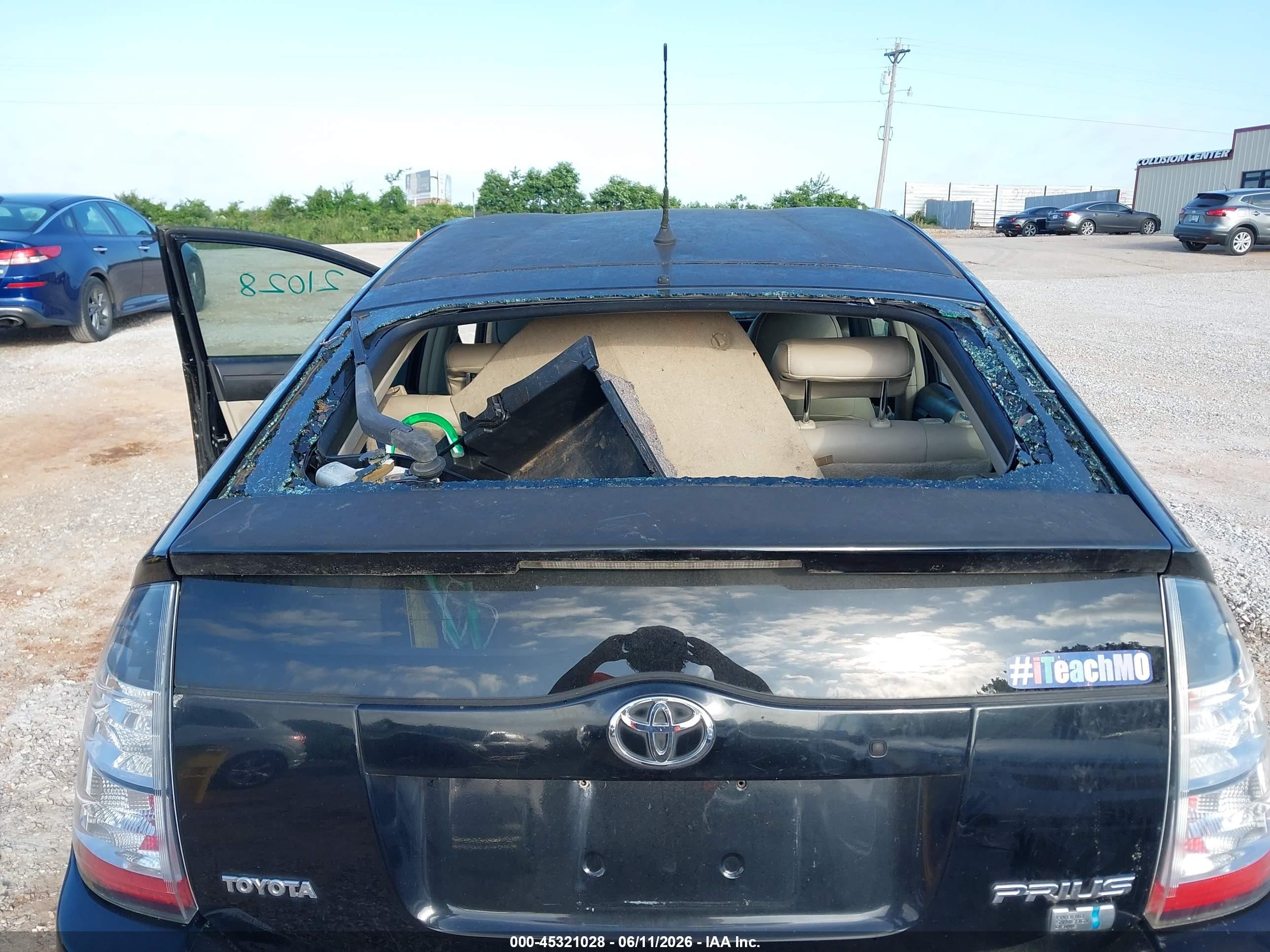 2005 Toyota Prius Черный vin: JTDKB20U853103223